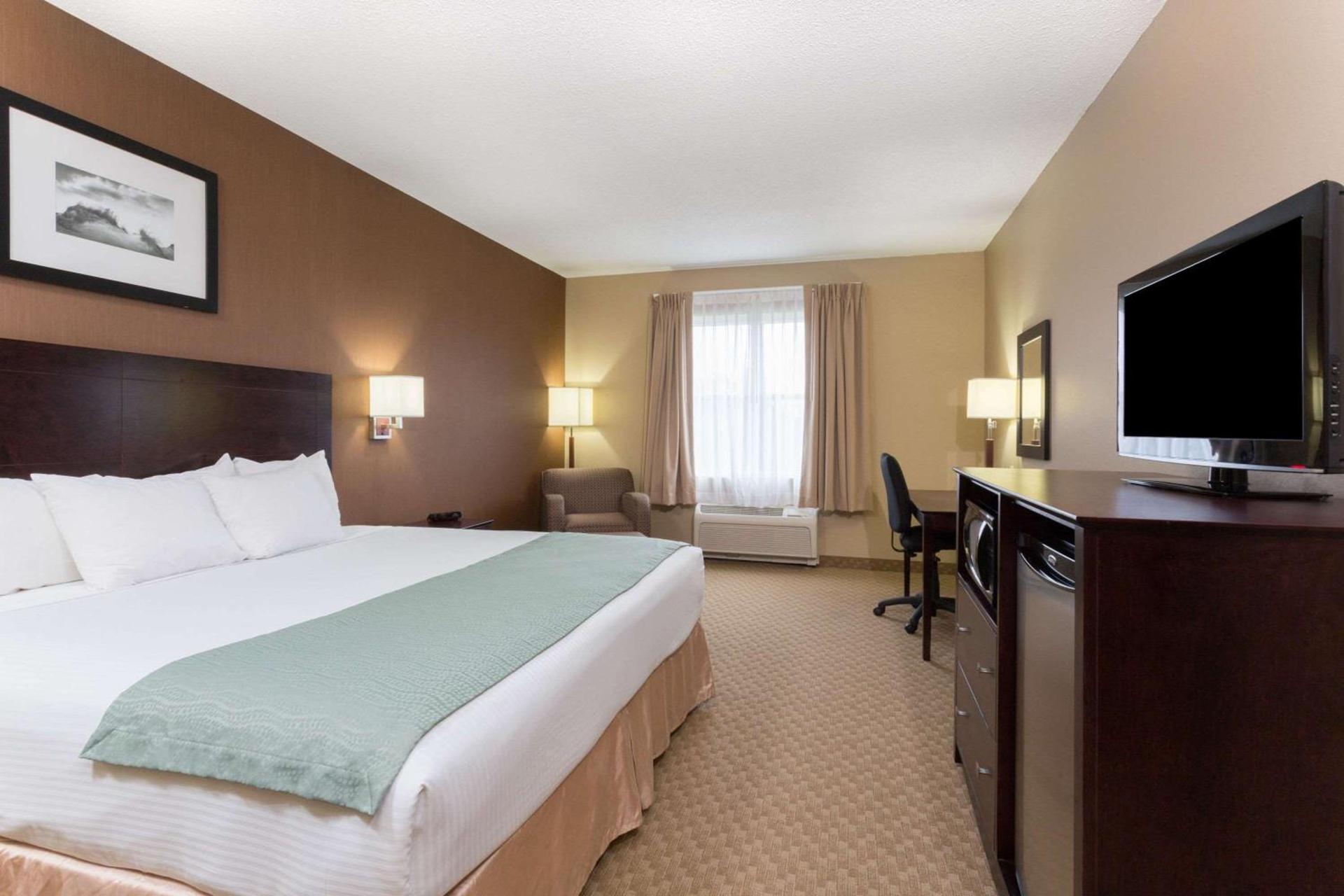 Holiday Inn Express & Suites Palm Coast - I-95 photo 8