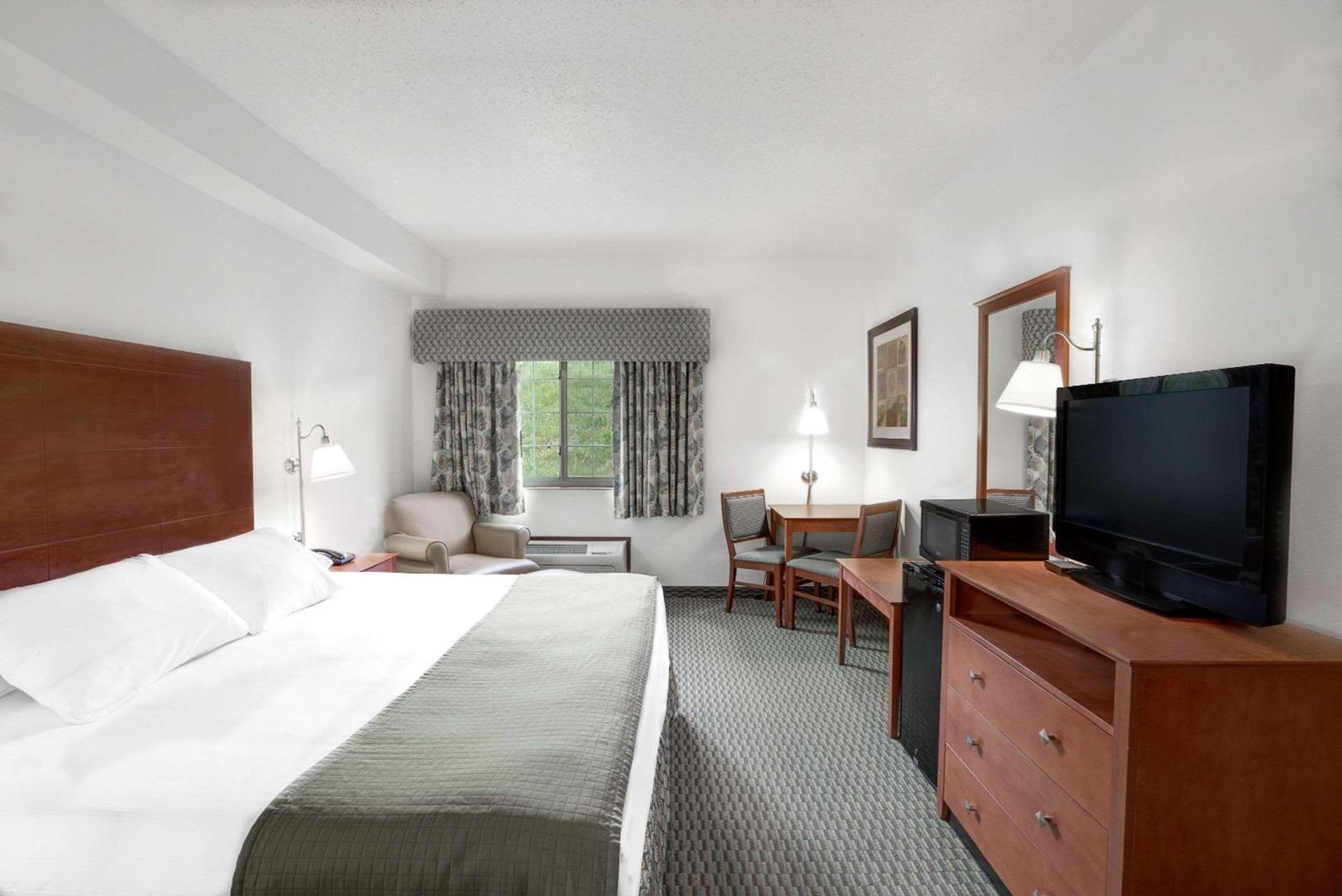 Days Inn by Wyndham Carroll photo 8