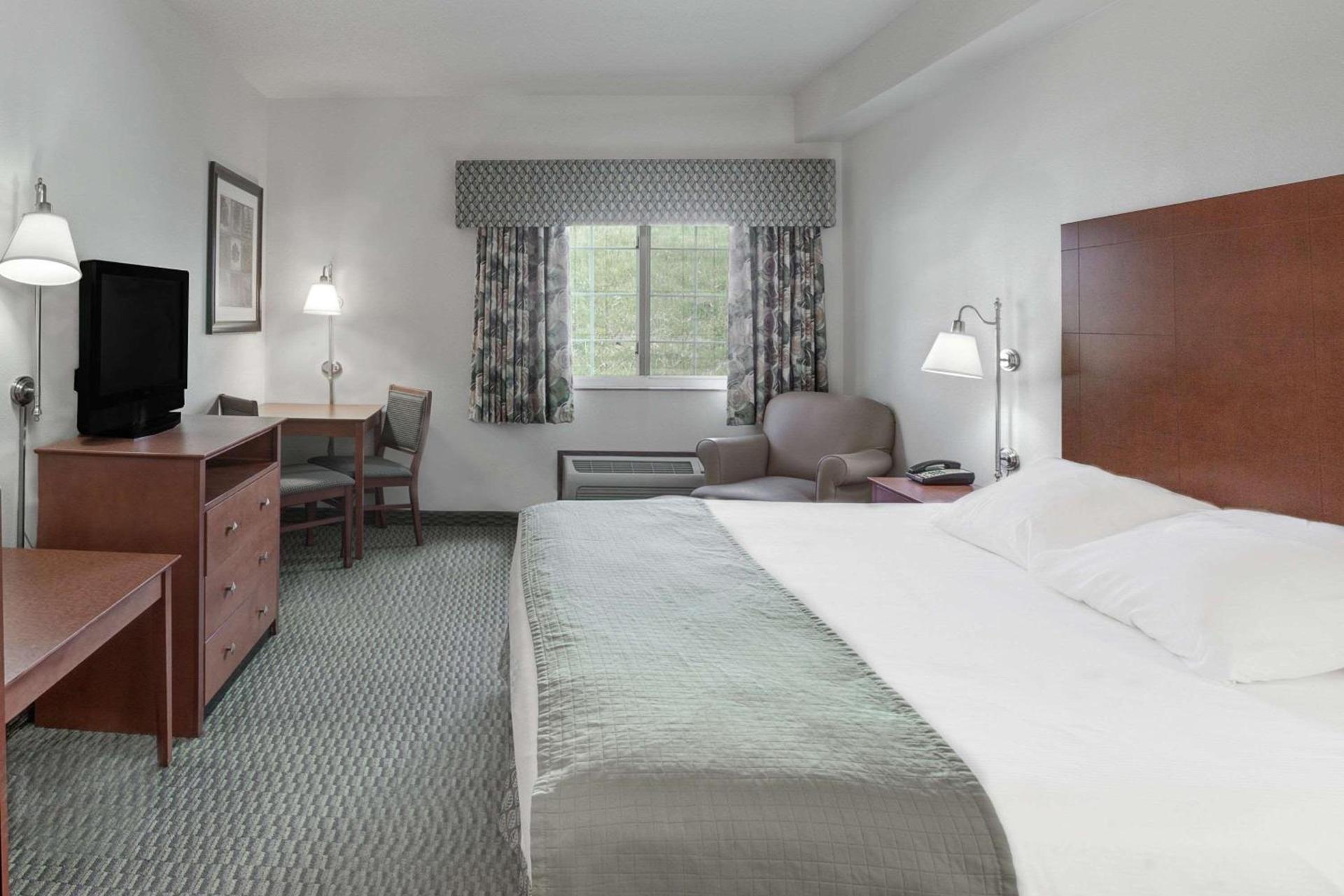 Days Inn by Wyndham Carroll photo 10