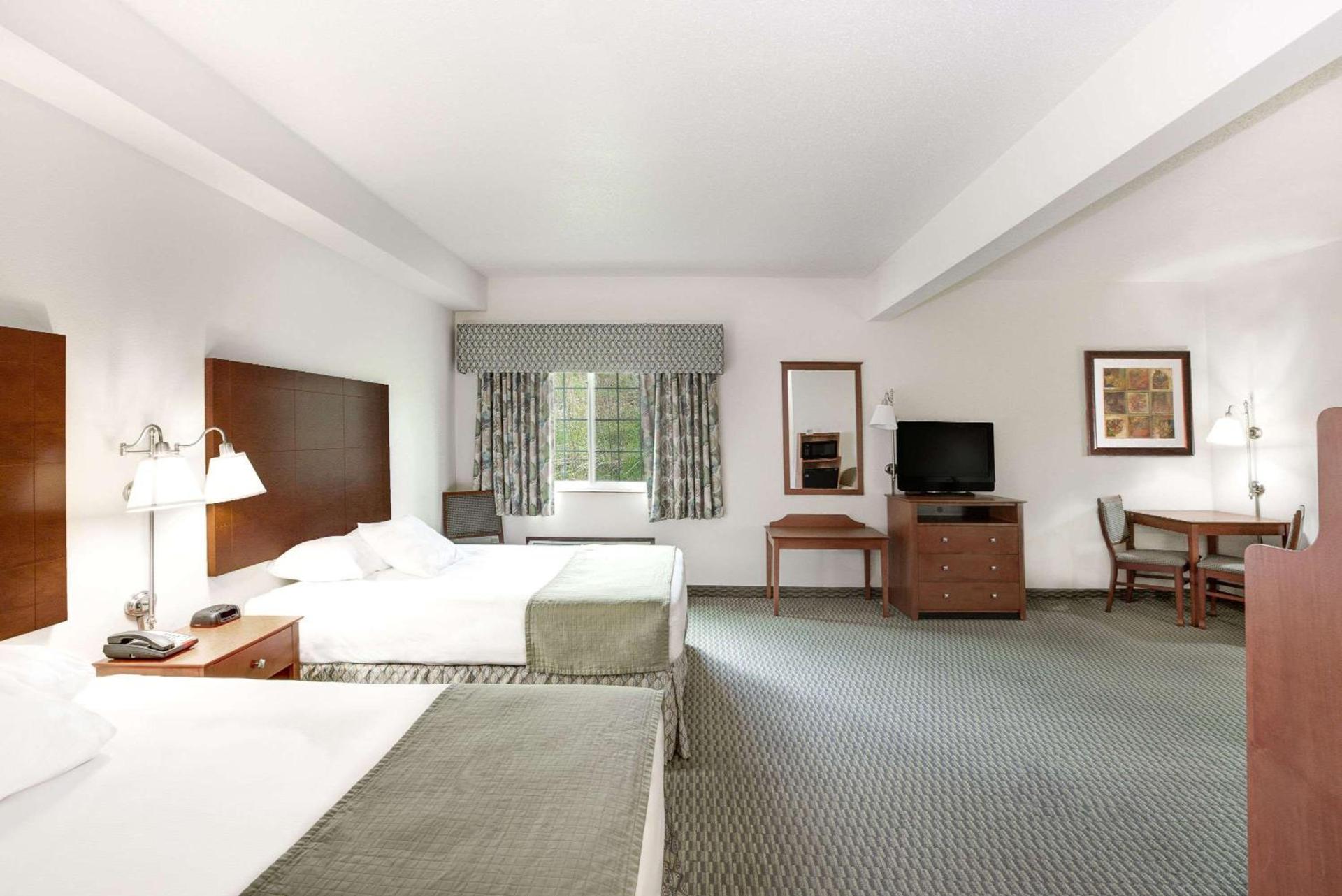 Days Inn by Wyndham Carroll photo 7