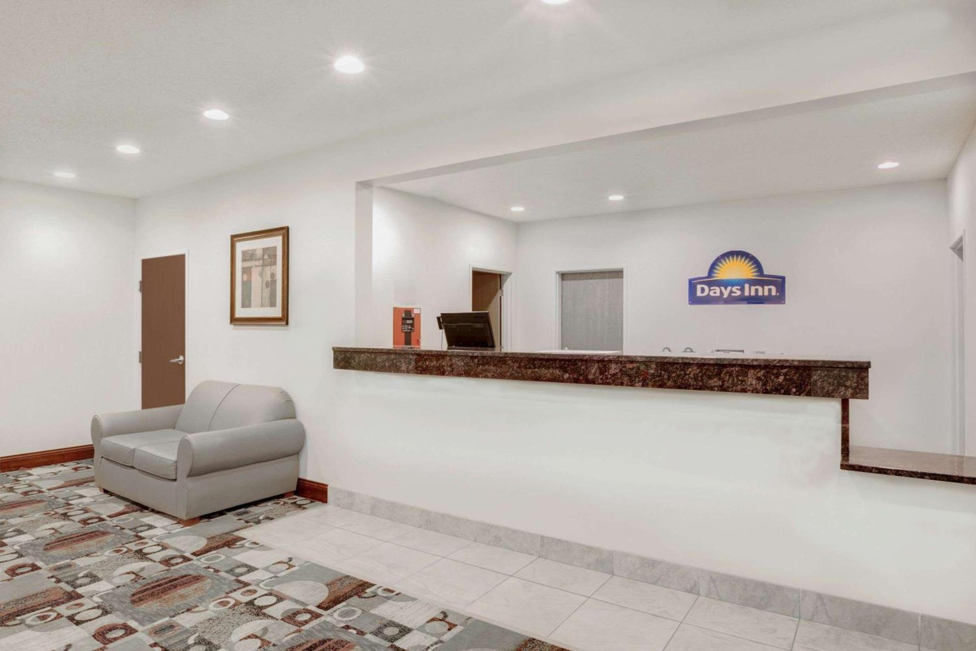 Days Inn by Wyndham Carroll photo 2