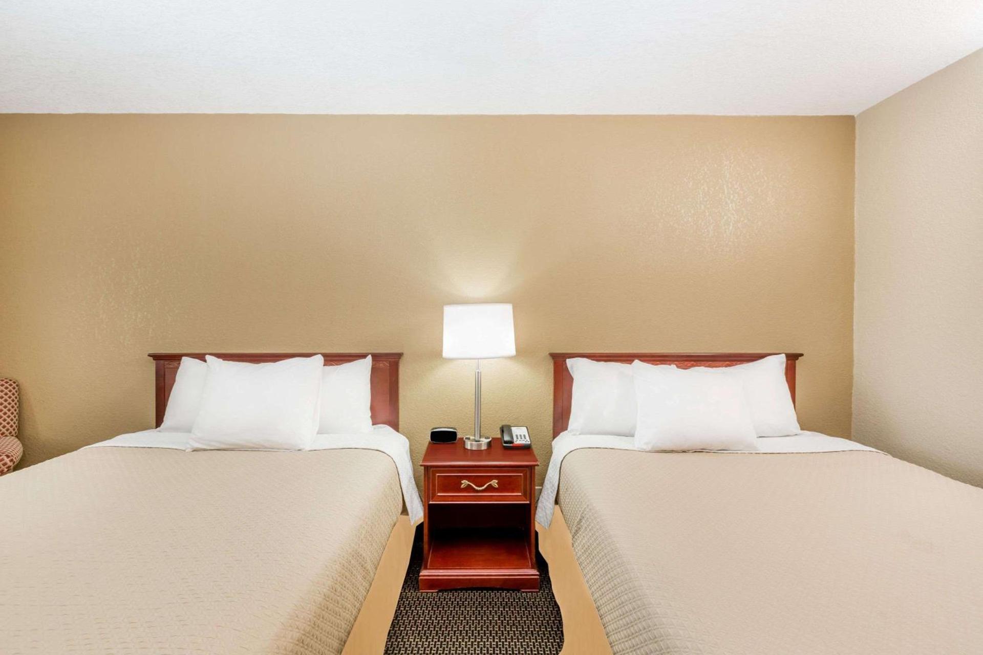 Quality Inn West Des Moines I-80 & I-235 photo 4