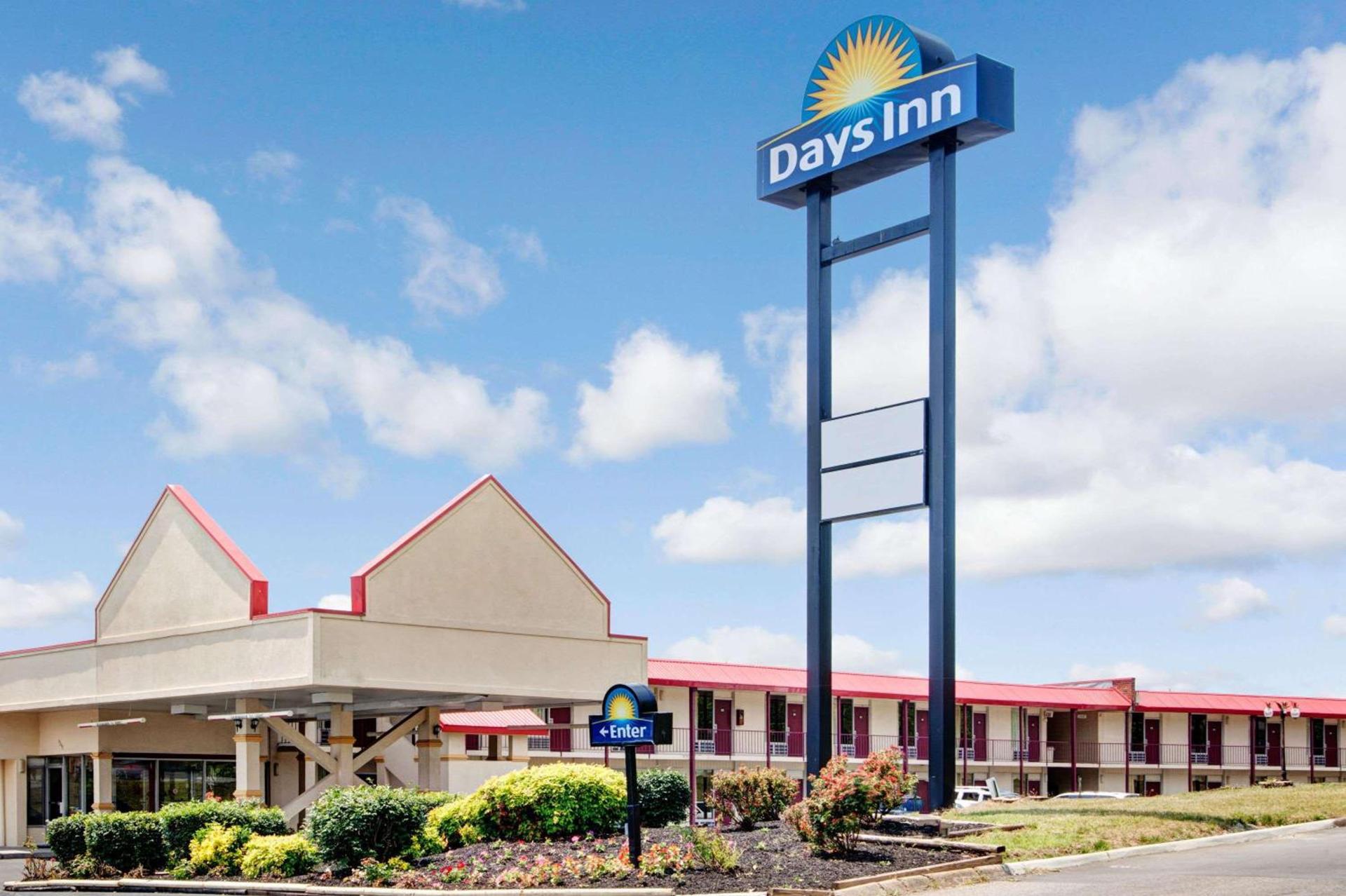 Days Inn by Wyndham Knoxville West — hotel in Knoxville