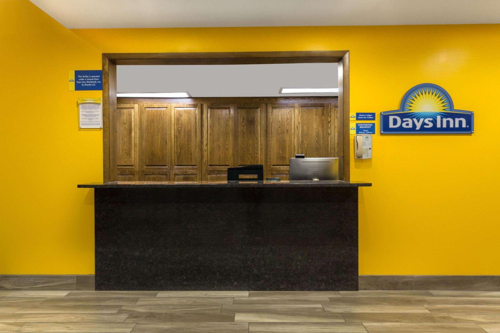 Days Inn by Wyndham Delta photo 4