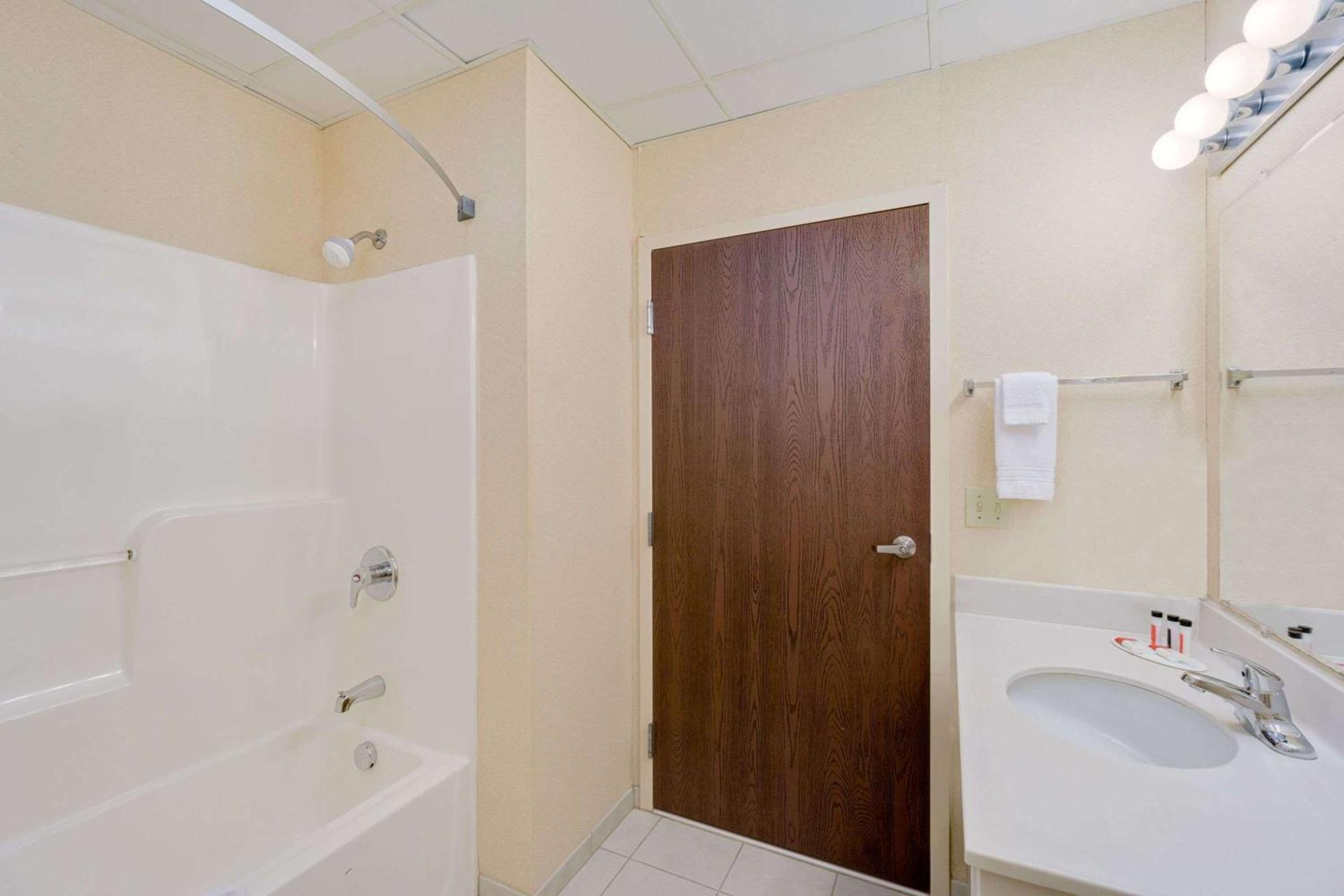 Magnason Hotel photo 6
