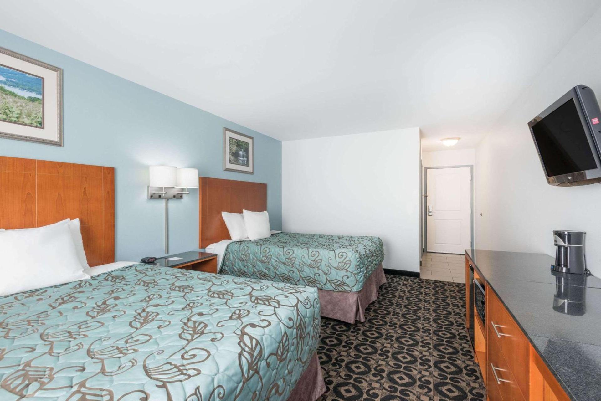 Days Inn by Wyndham Watertown Fort Drum photo 8