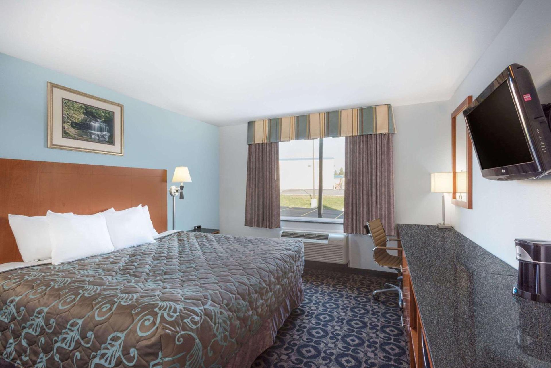 Days Inn by Wyndham Watertown Fort Drum photo 11