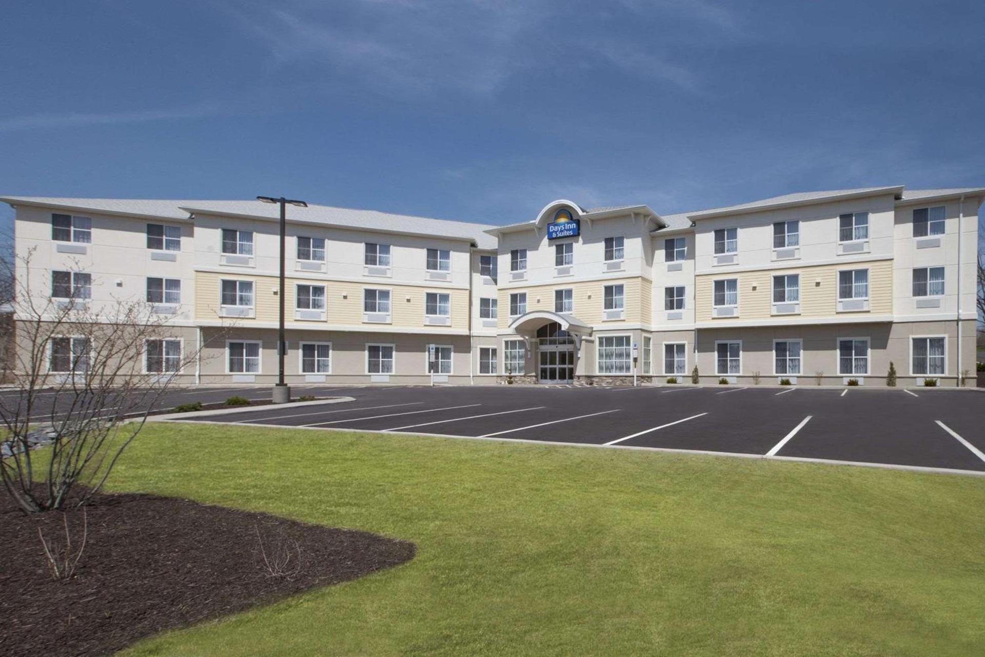Sleep Inn & Suites Altoona North — hotel in Altoona