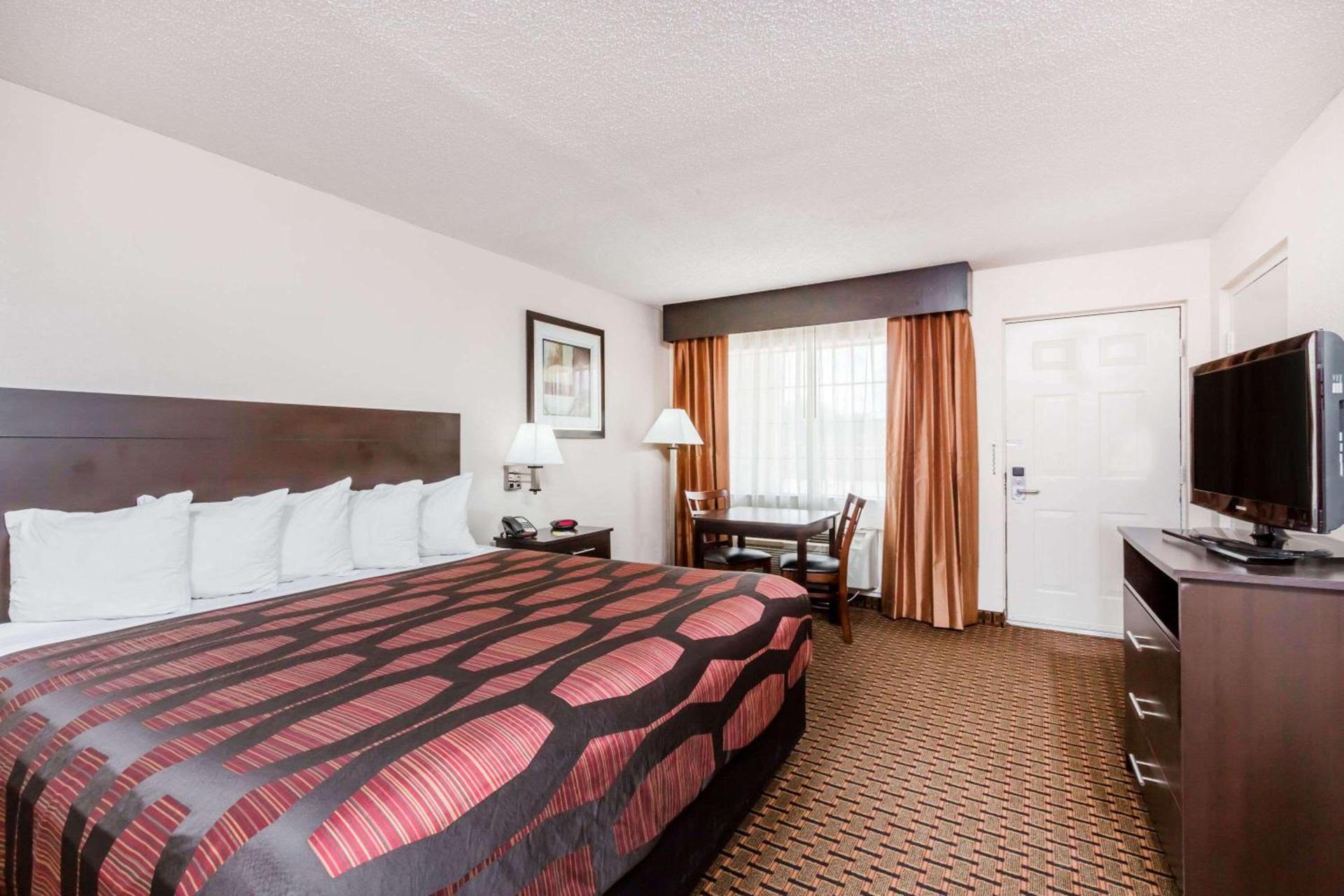 Days Inn by Wyndham Pearl/Jackson Airport photo 9