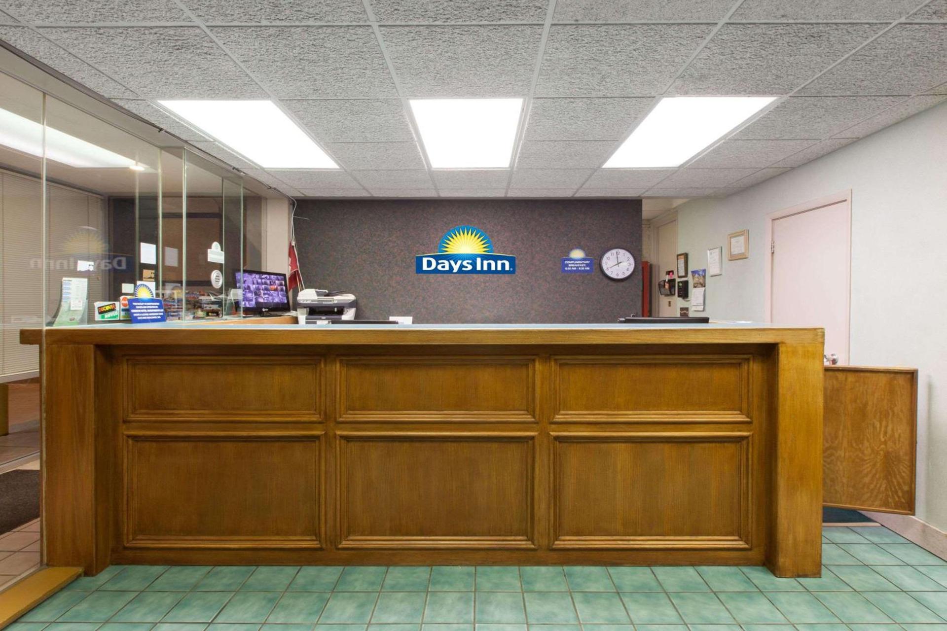Days Inn by Wyndham Norman photo 3