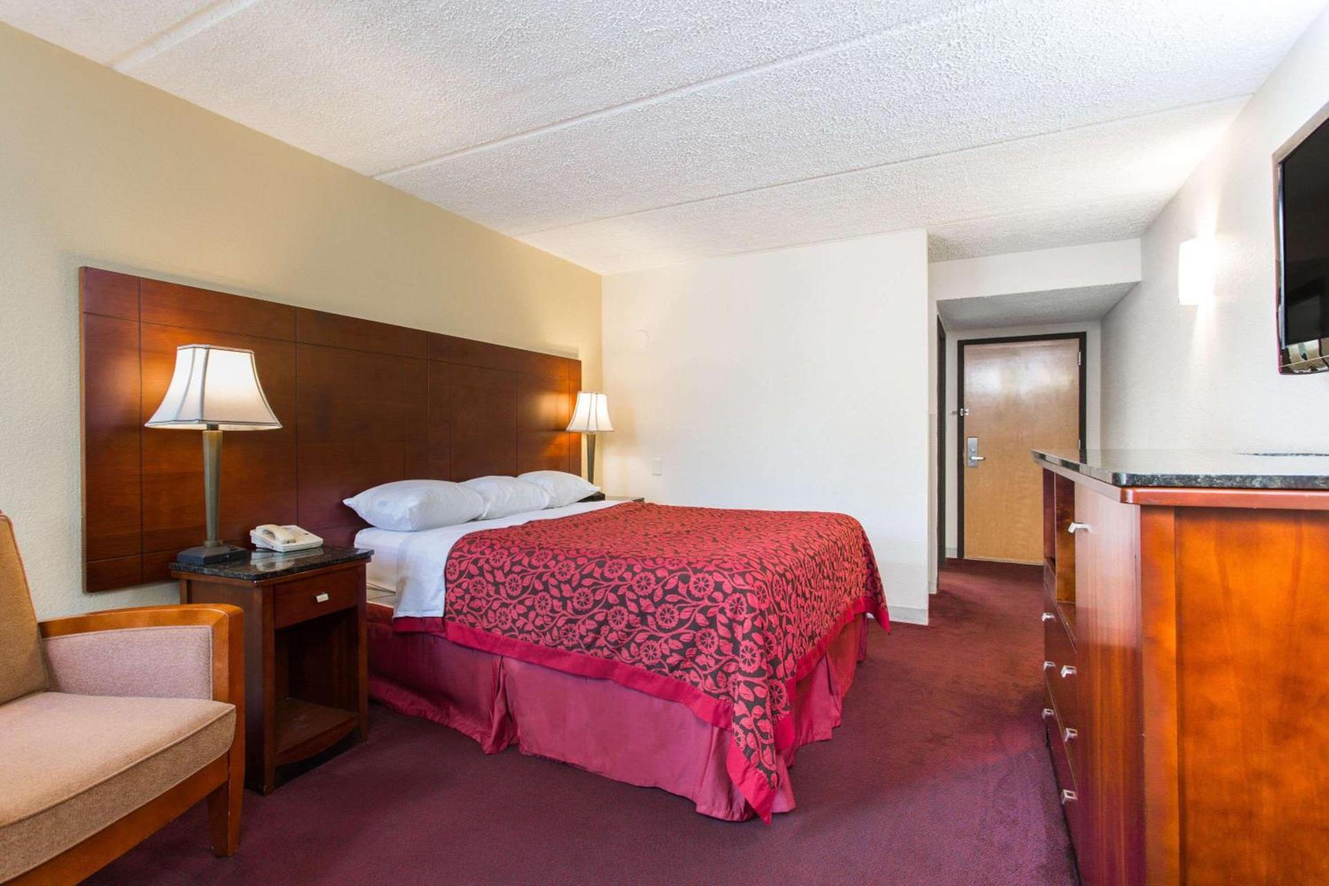 Rodeway Inn High Point - Archdale photo 34