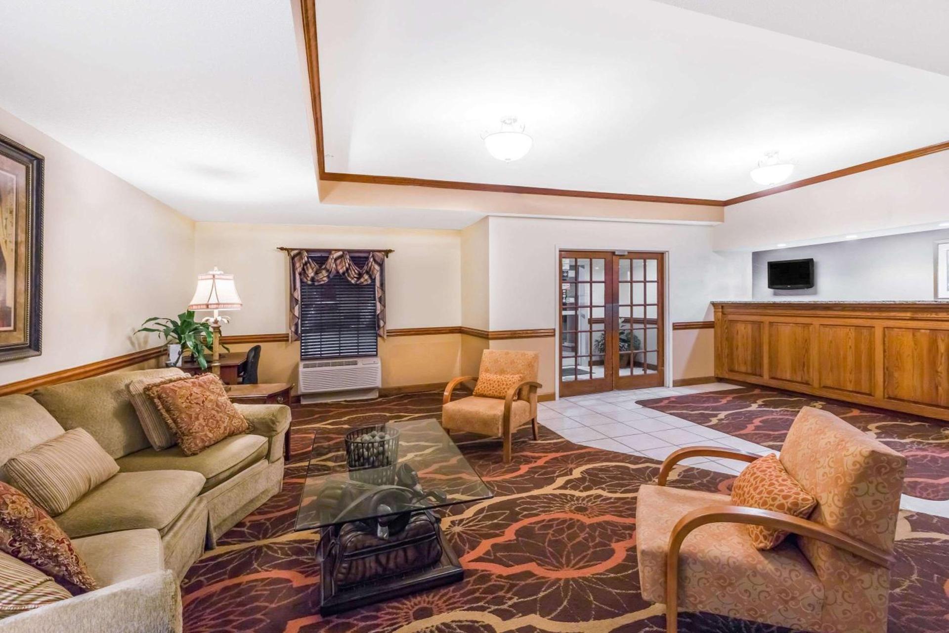 Days Inn by Wyndham Shallotte photo 23