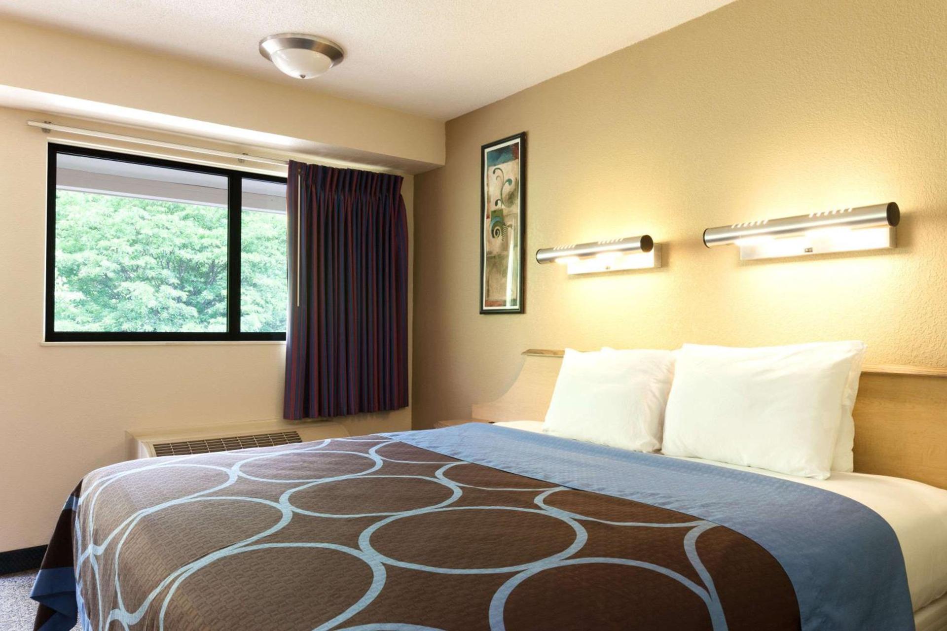 Days Inn by Wyndham Monmouth Junction-S Brunswick-Princeton photo 5