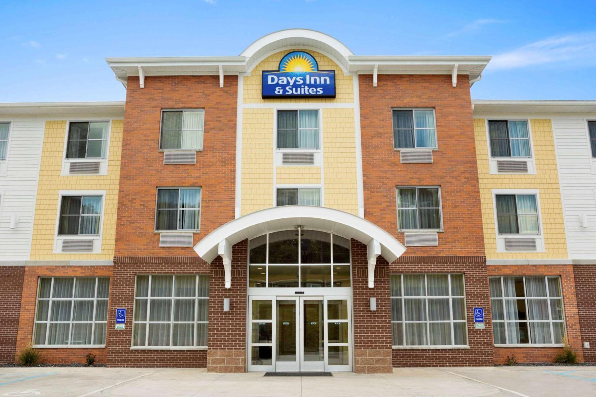 Days Inn & Suites by Wyndham Caldwell — hotel in Caldwell