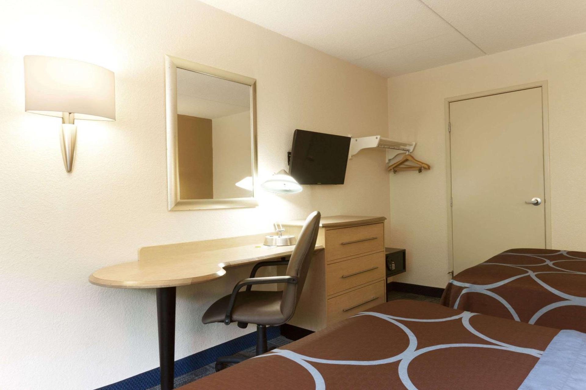 Days Inn by Wyndham Monmouth Junction-S Brunswick-Princeton photo 12