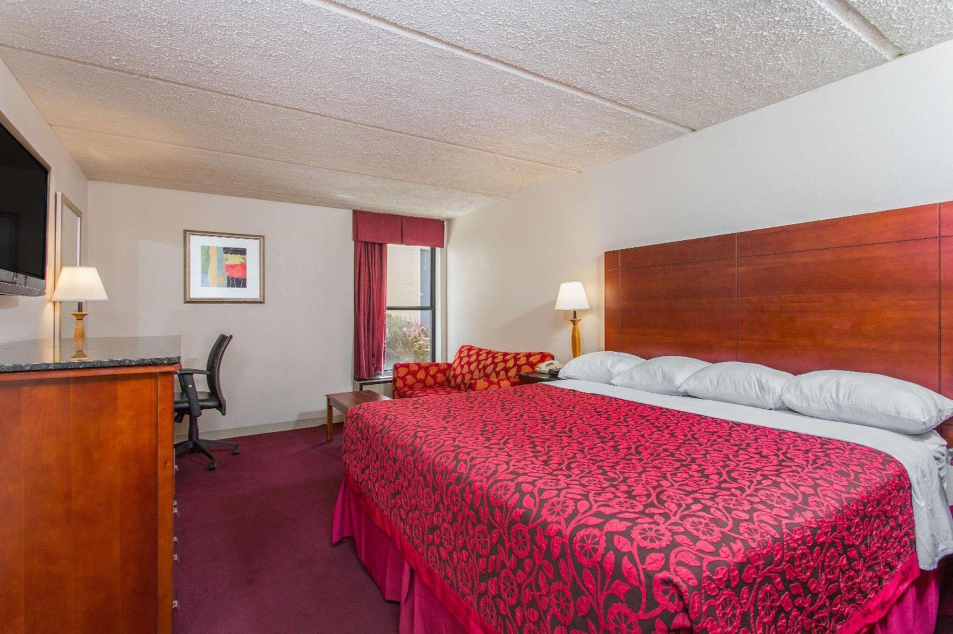 Rodeway Inn High Point - Archdale photo 29