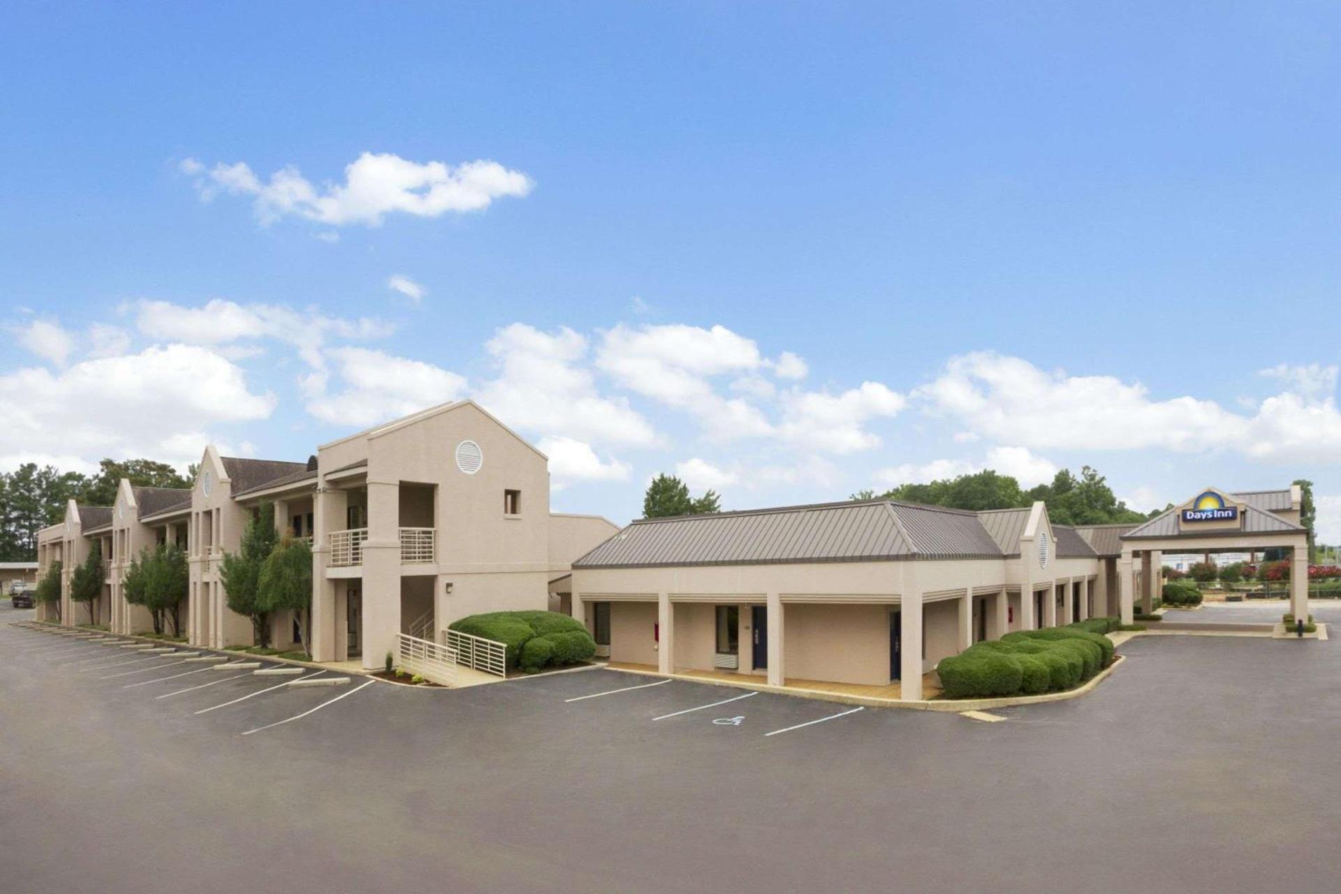 Days Inn by Wyndham Alexander City — hotel in Alexander City