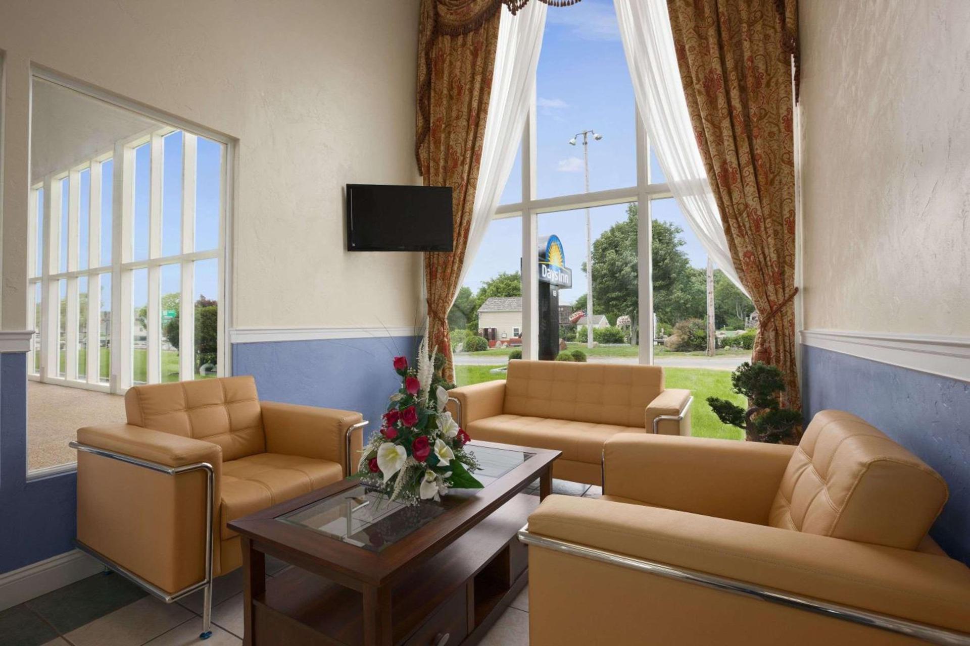 Days Inn by Wyndham - Cape Cod photo 12