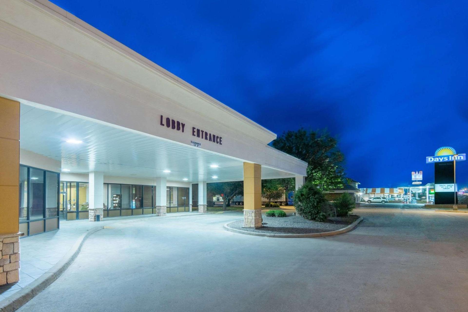 Days Inn by Wyndham Altus photo 3
