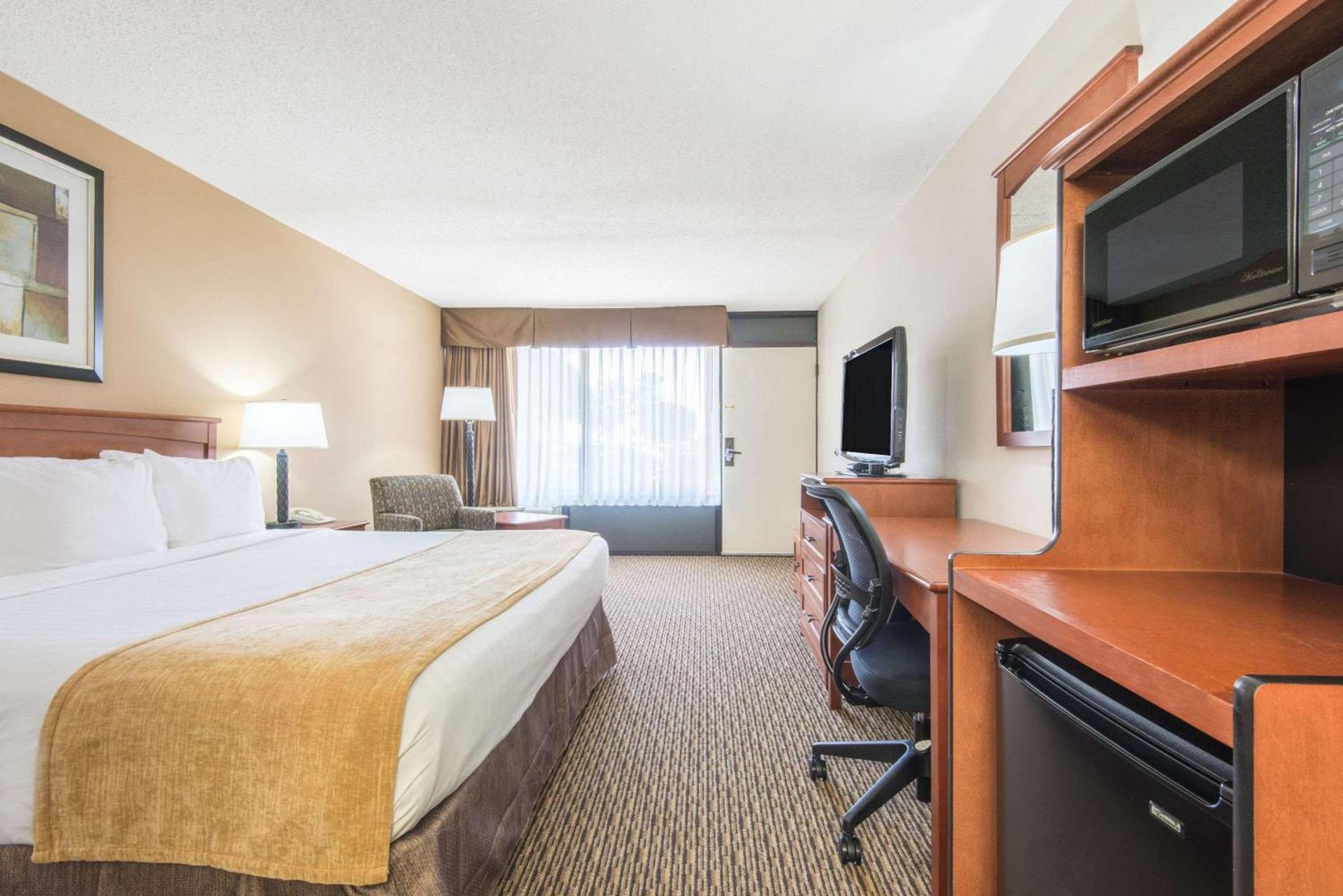 Days Inn by Wyndham Altus photo 14