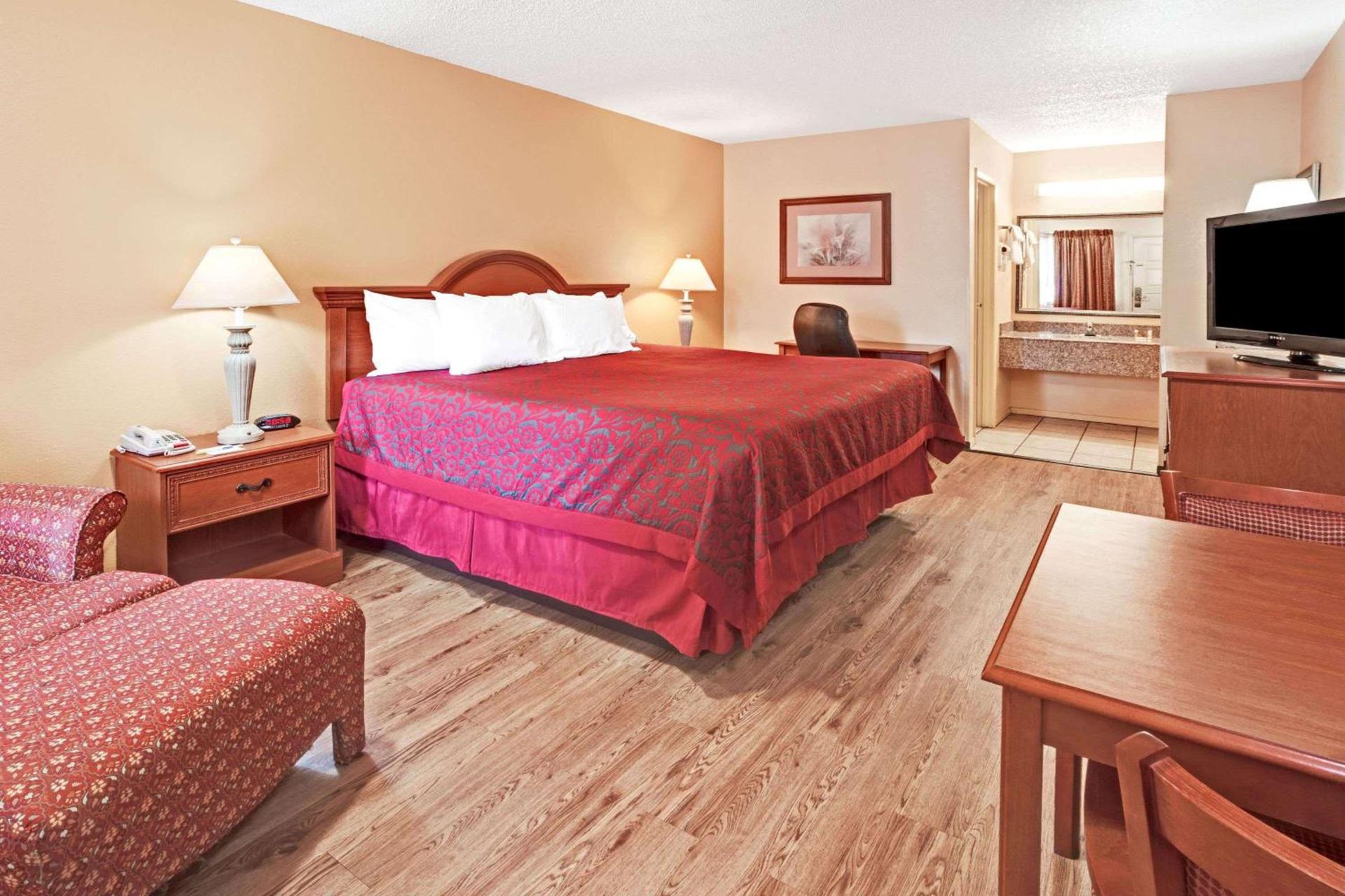 Days Inn by Wyndham Boerne photo 8