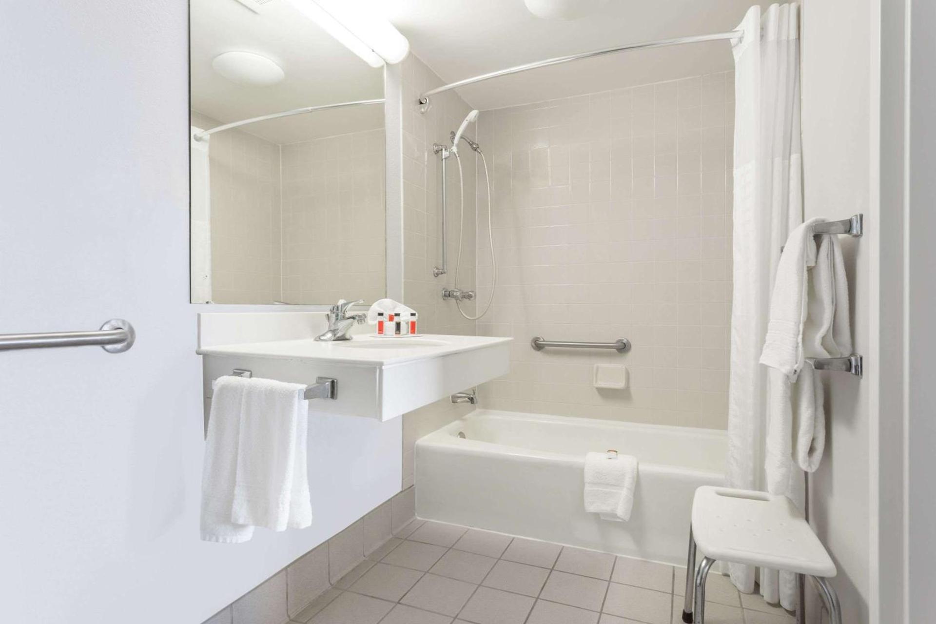 Extended Stay America Suites - Bristol photo 14