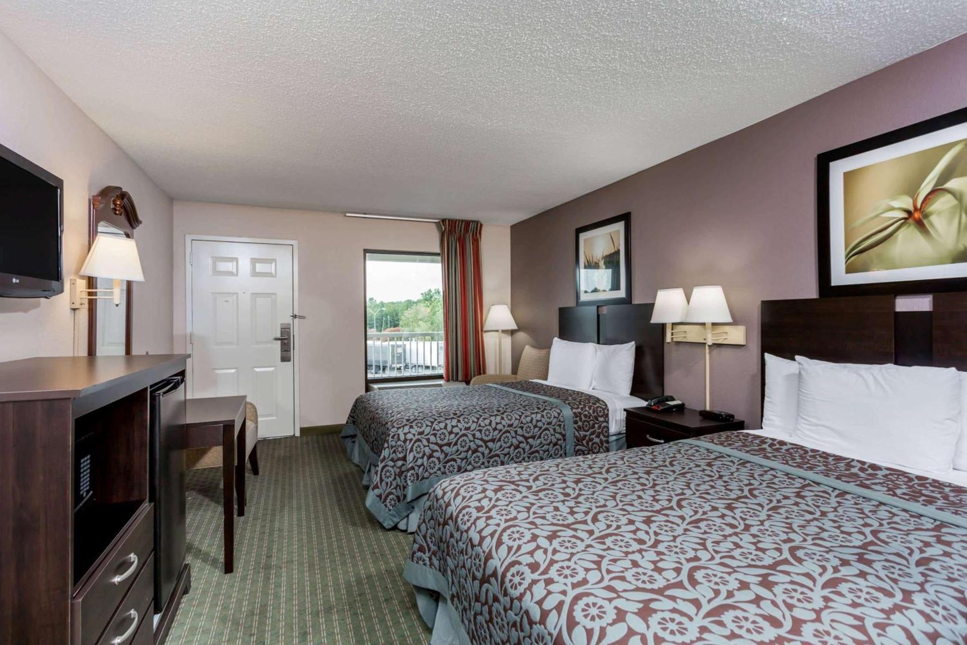 Days Inn by Wyndham Lugoff photo 11