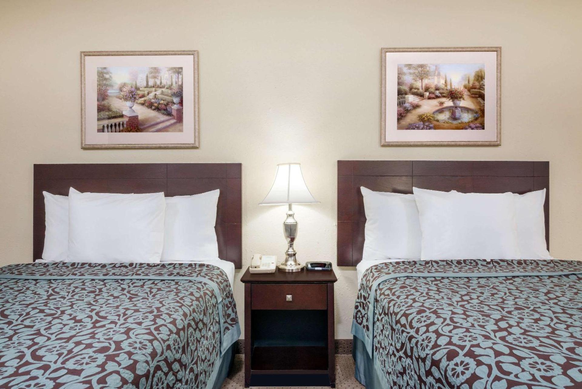 Days Inn by Wyndham Indianapolis Castleton photo 13