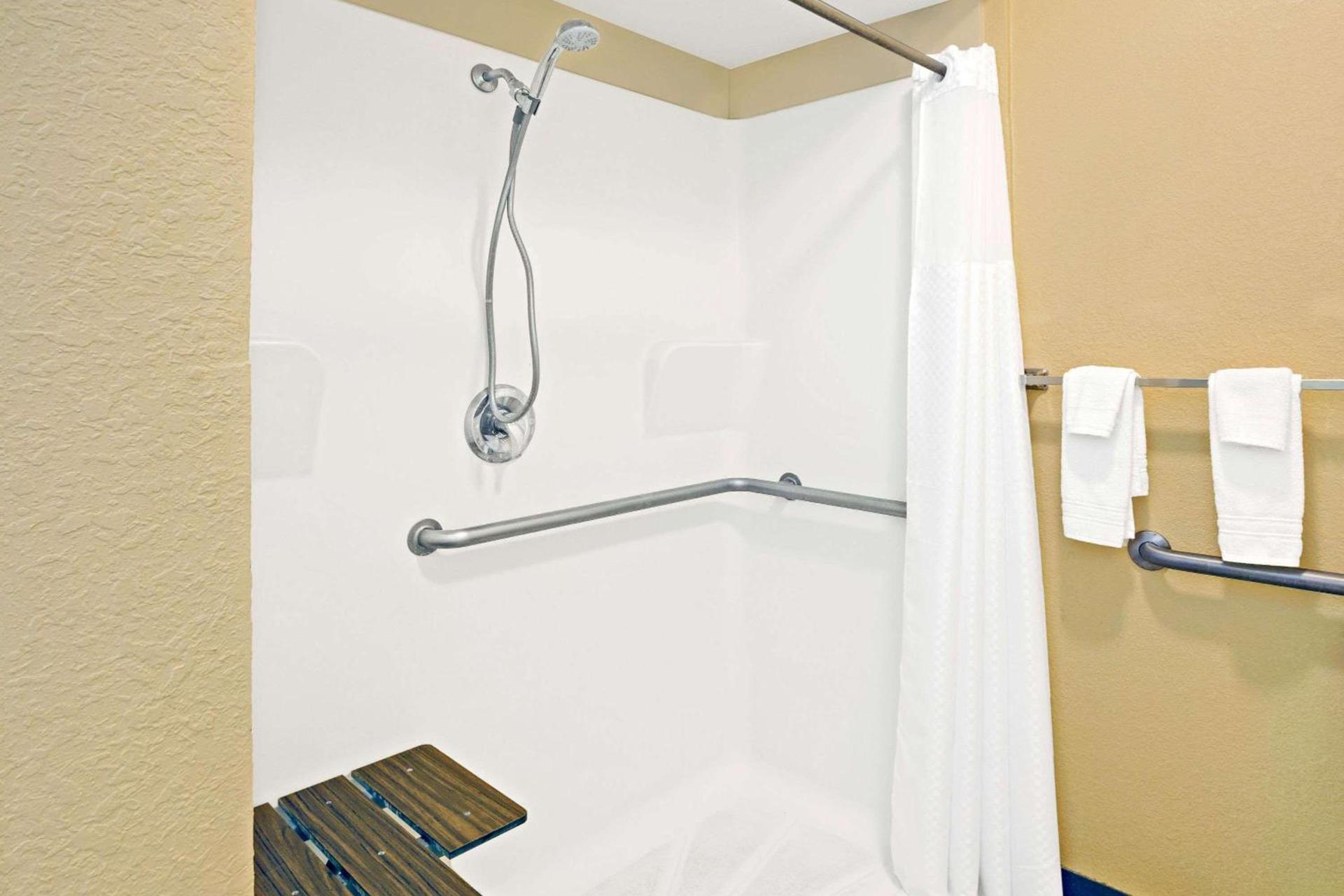 Days Inn by Wyndham Boerne photo 9