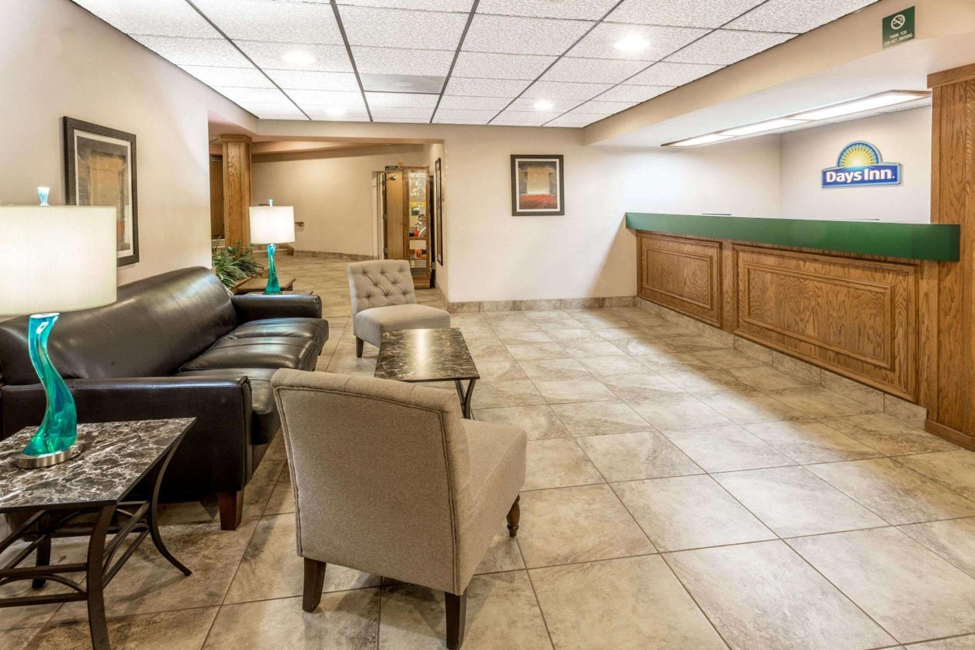 Studio 6 Suites - Tiffin, OH photo 3