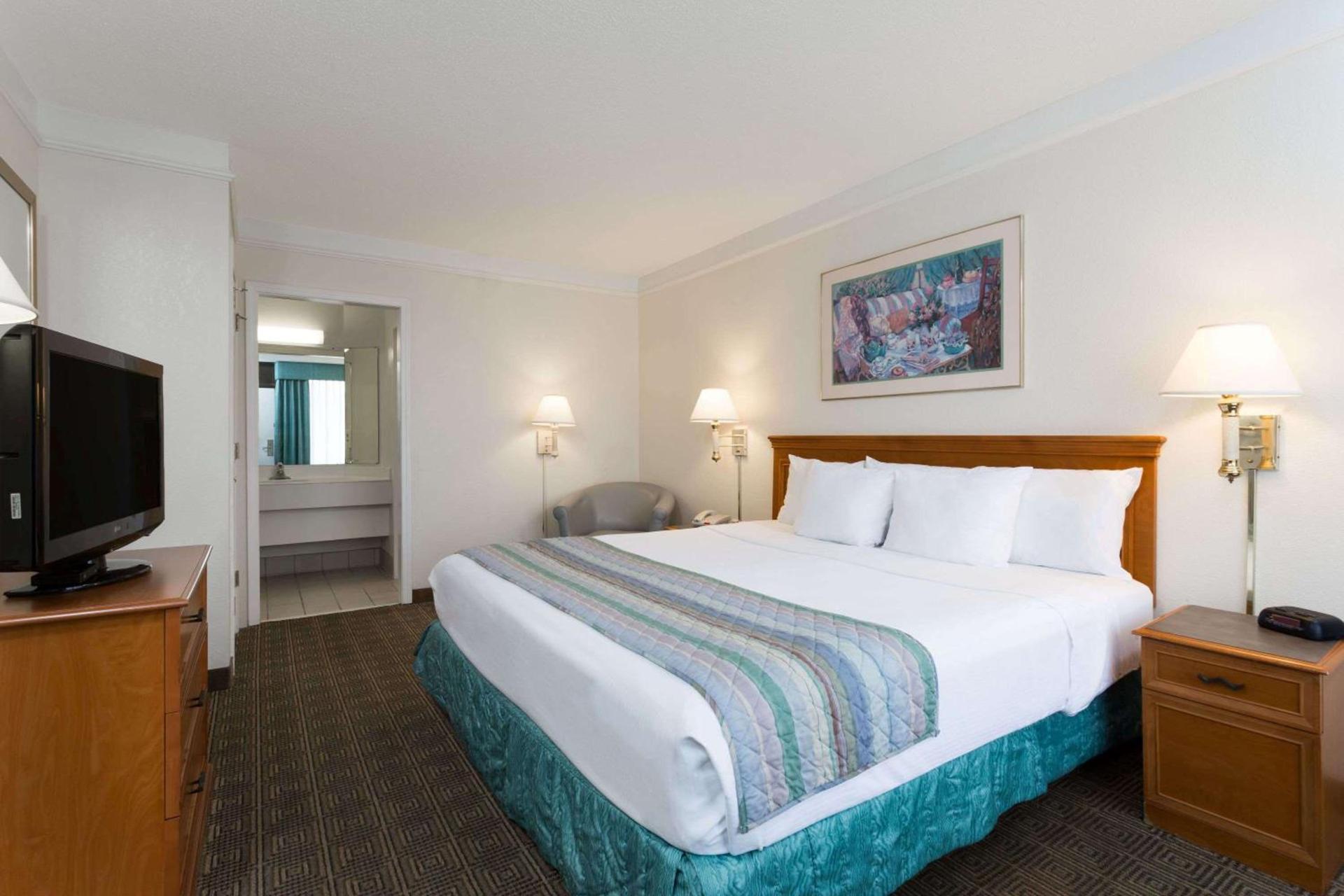 Extended Stay America Suites - Bristol photo 8