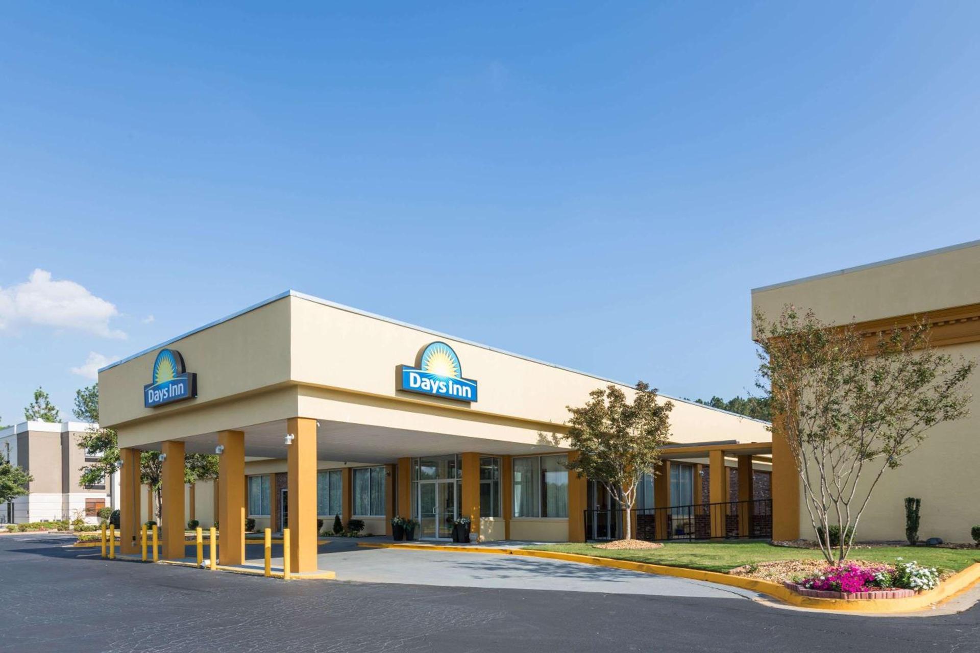 Days Inn by Wyndham Madison — hotel in Madison
