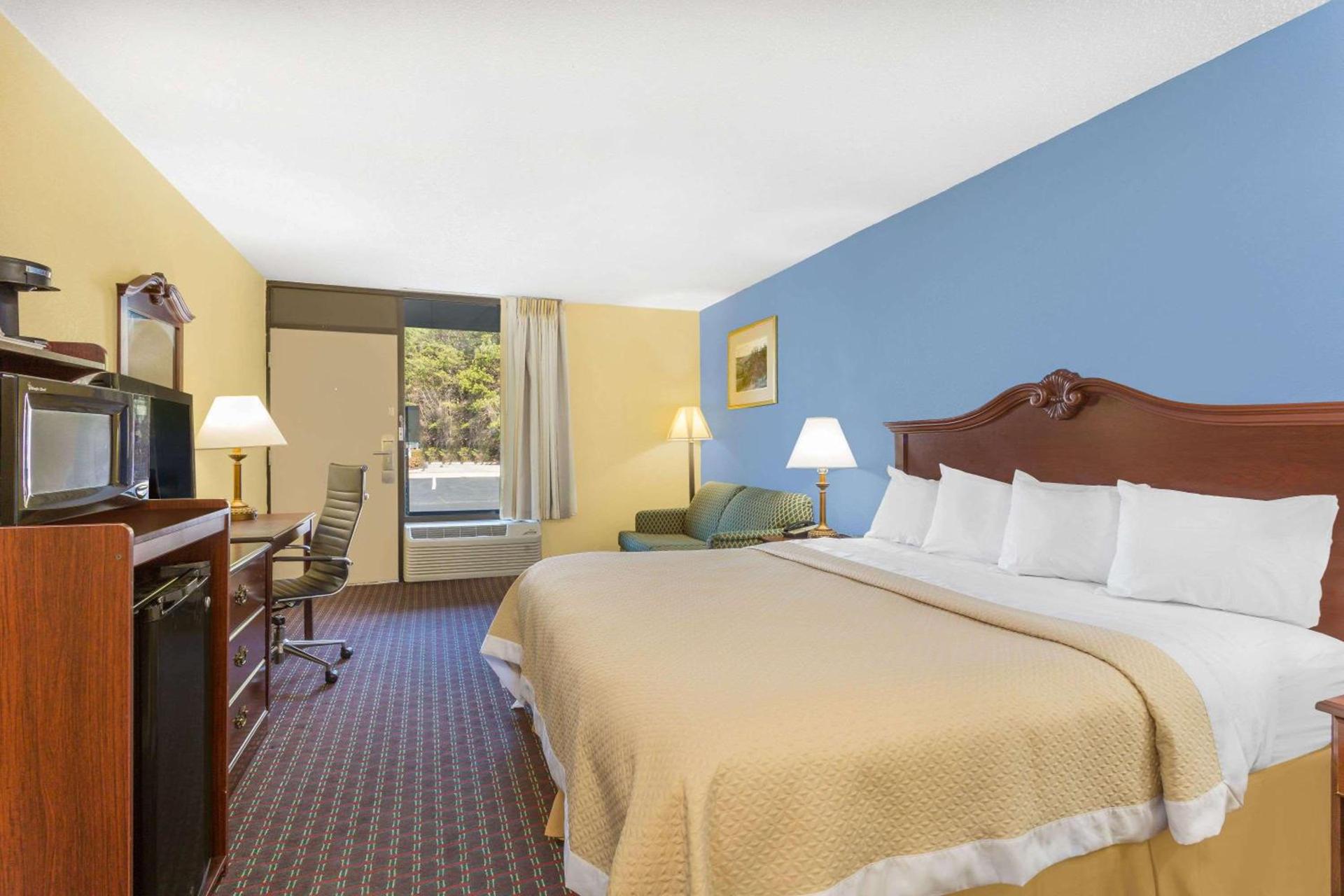 Days Inn by Wyndham Mocksville photo 10