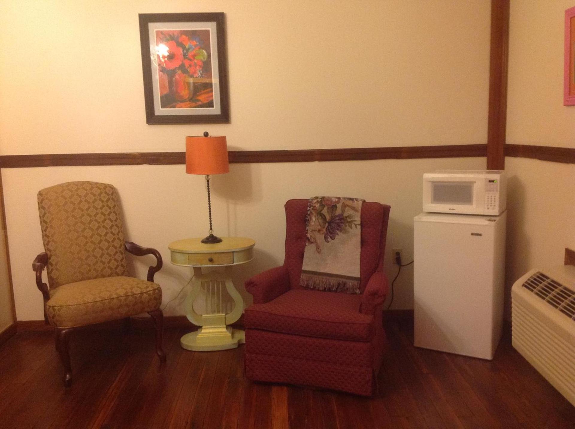 The Main Street Hotel photo 51