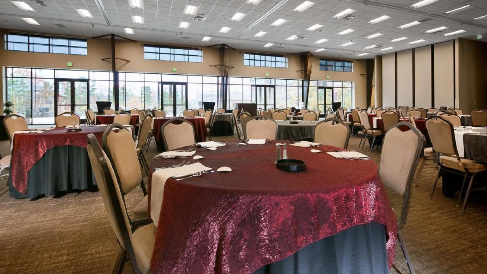Best Western Premier Boulder Falls Inn photo 72