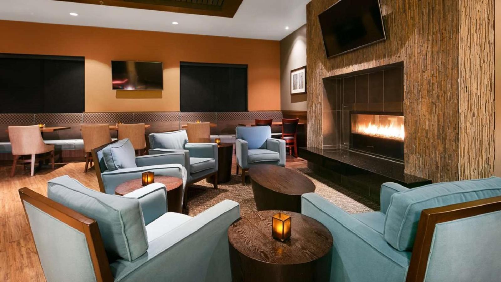 Best Western Premier Boulder Falls Inn photo 75