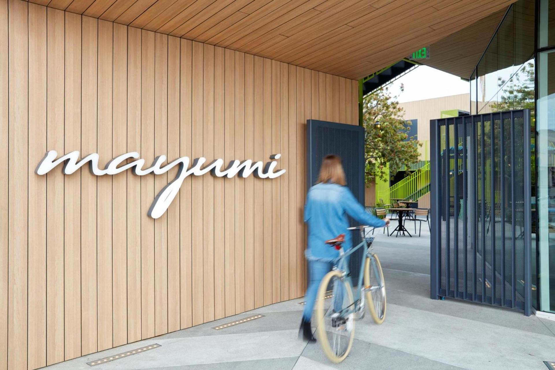 Mayumi photo 15