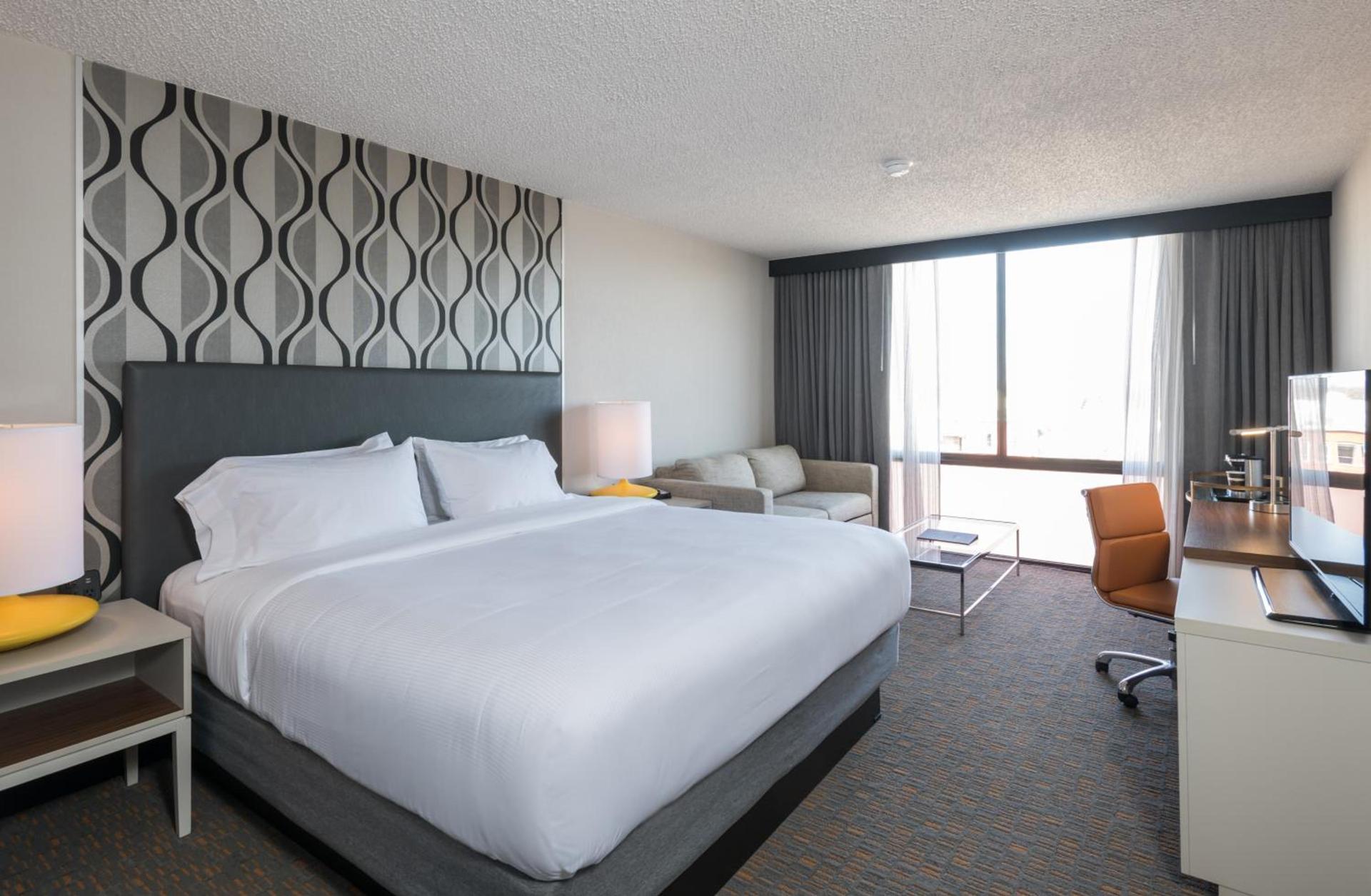 Wyndham Fort Smith City Center photo 61