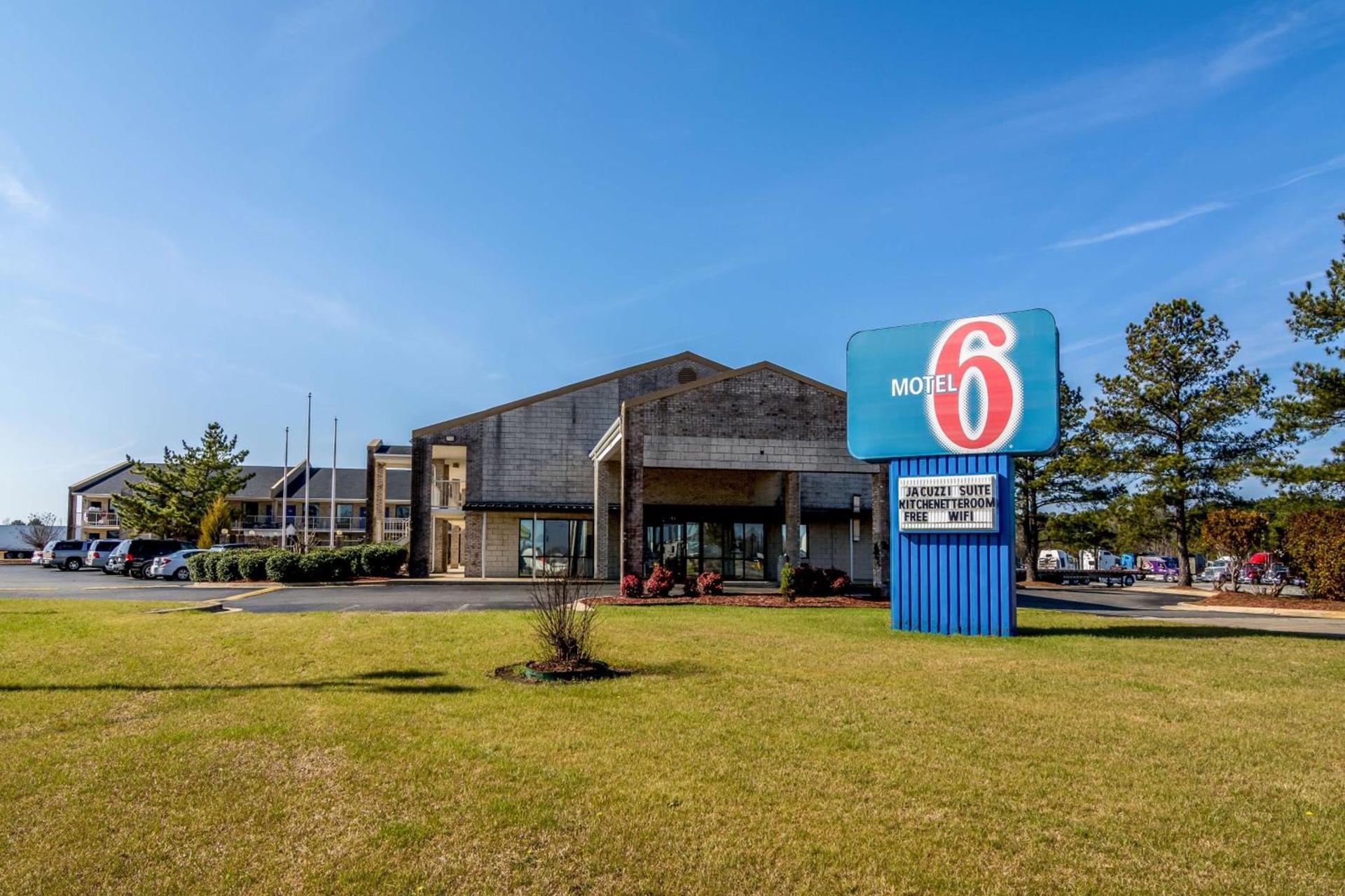 Motel 6-Kenly, NC photo 2