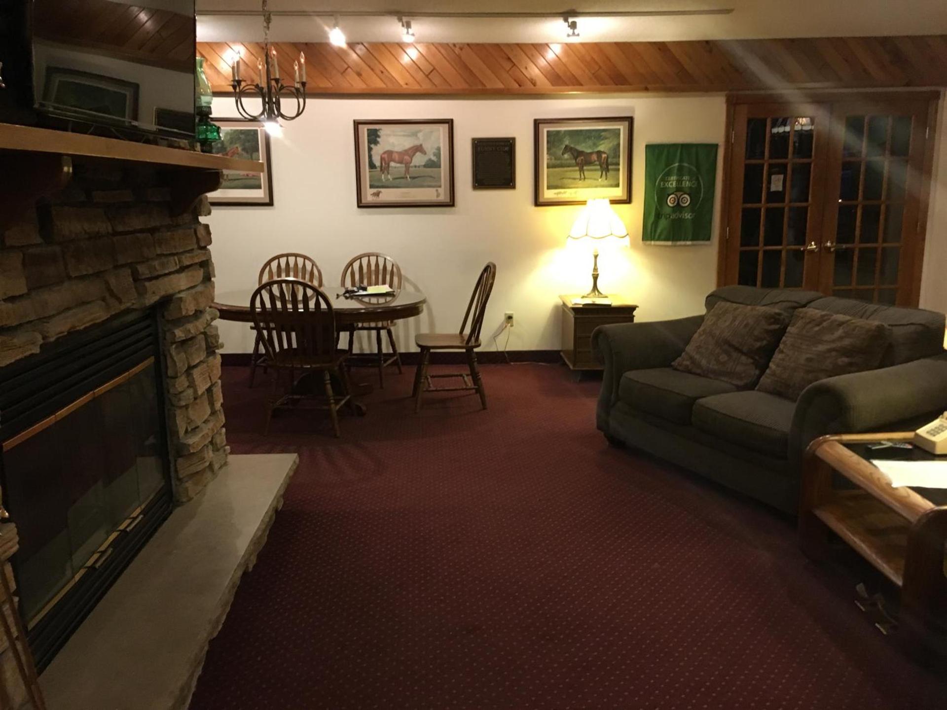 Landmark Motor Inn photo 48