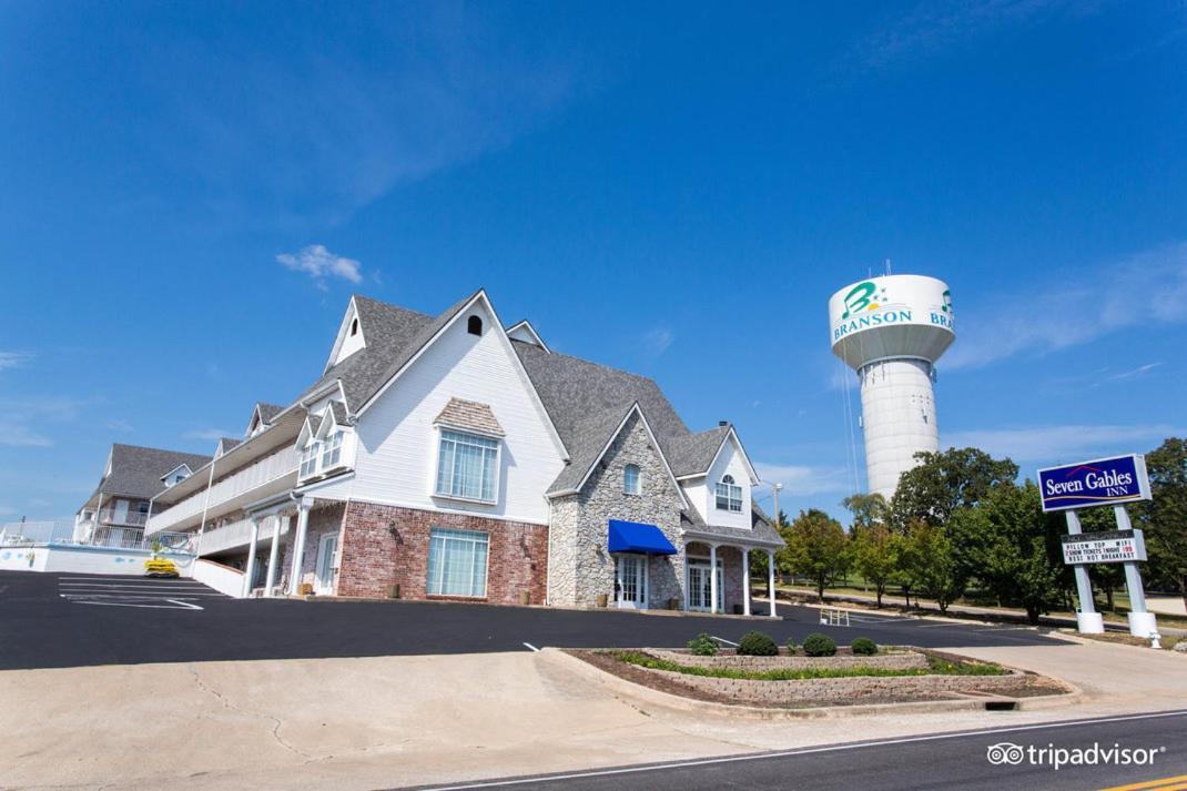 Seven Gables Inn — hotel in Branson