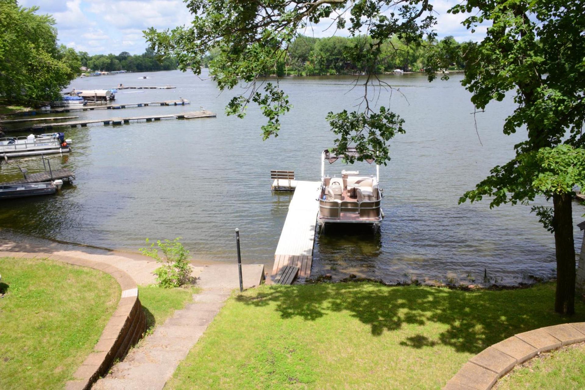 Riverside Resort photo 40