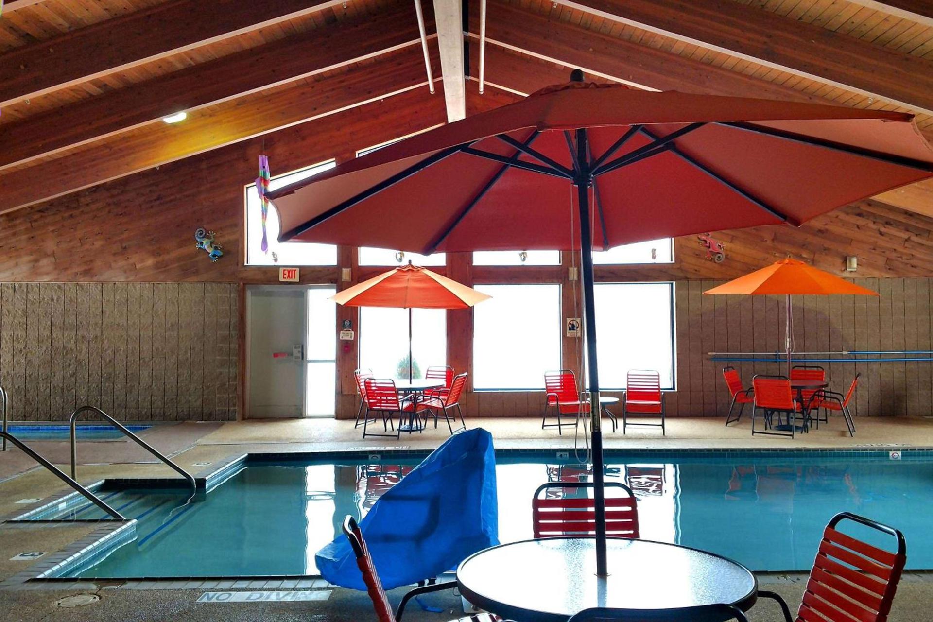 AmericInn by Wyndham Iron River photo 57
