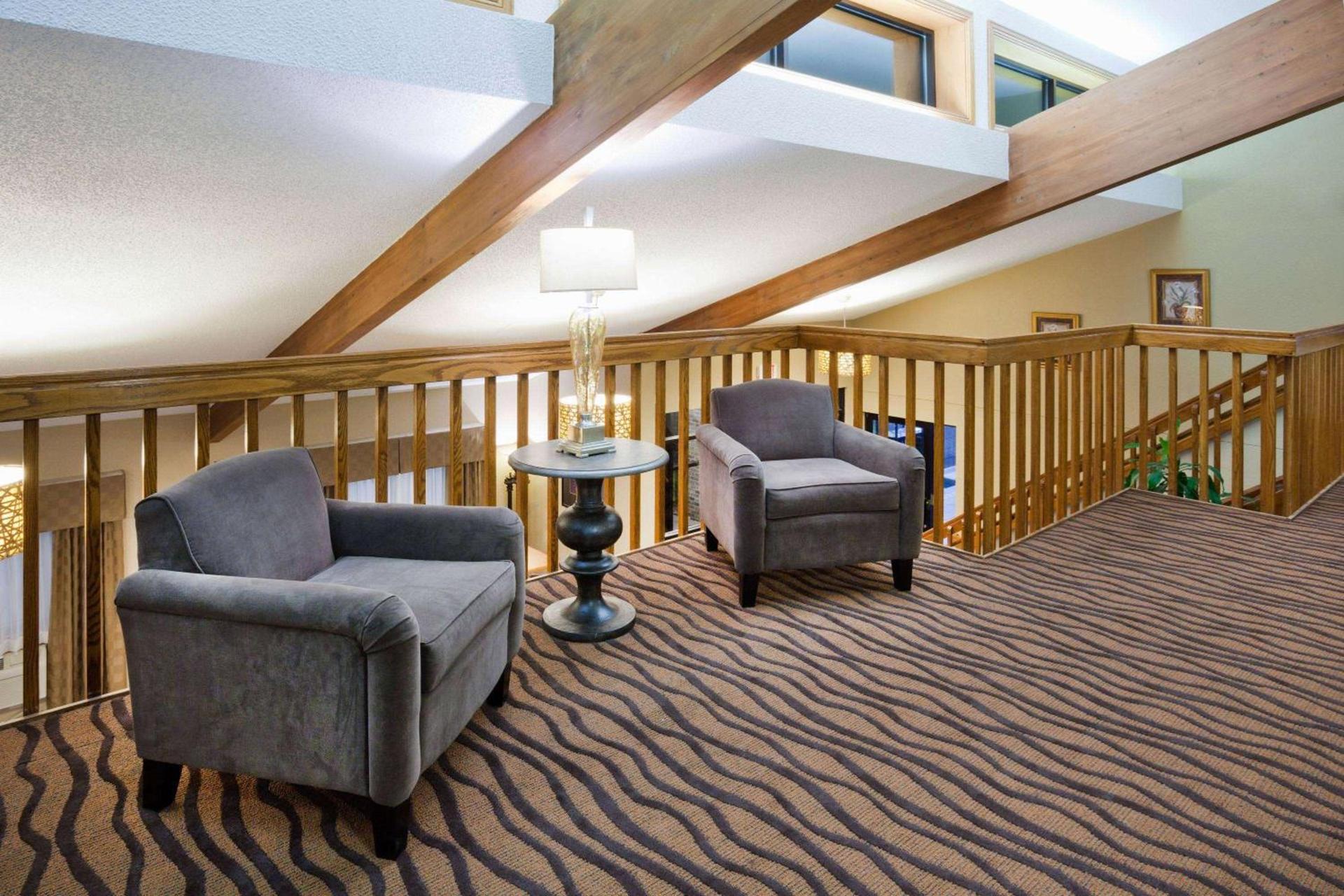 AmericInn by Wyndham Plover Stevens Point photo 3