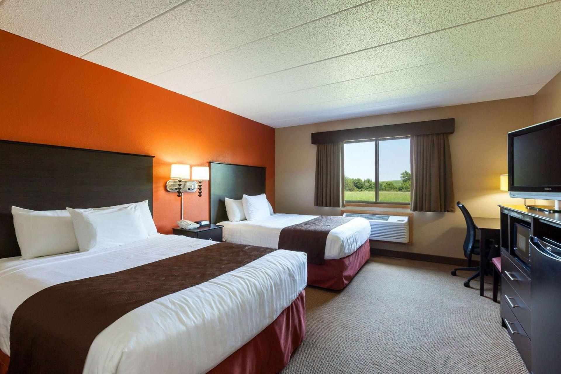 AmericInn by Wyndham Algona photo 30