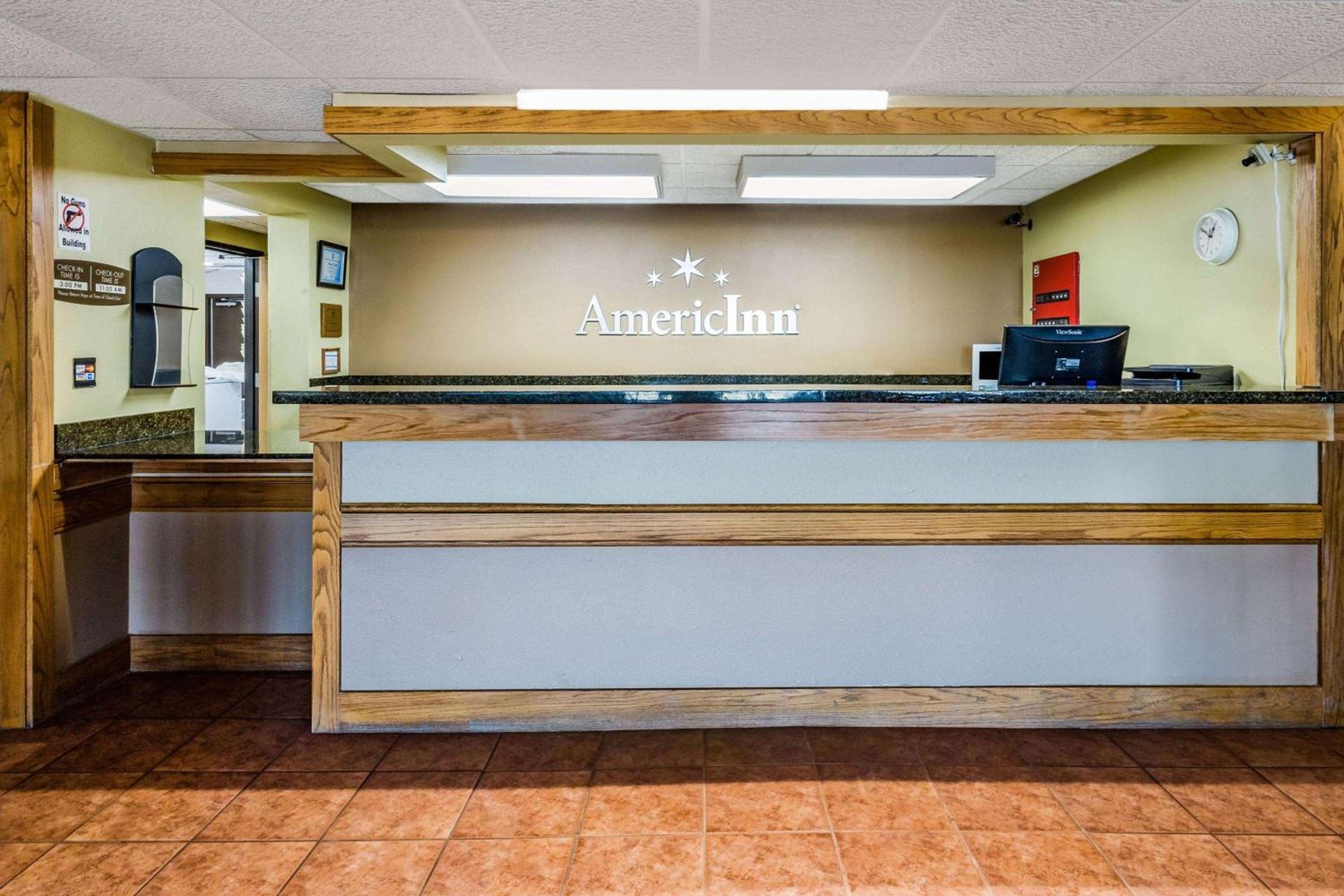 AmericInn by Wyndham Blue Earth photo 28