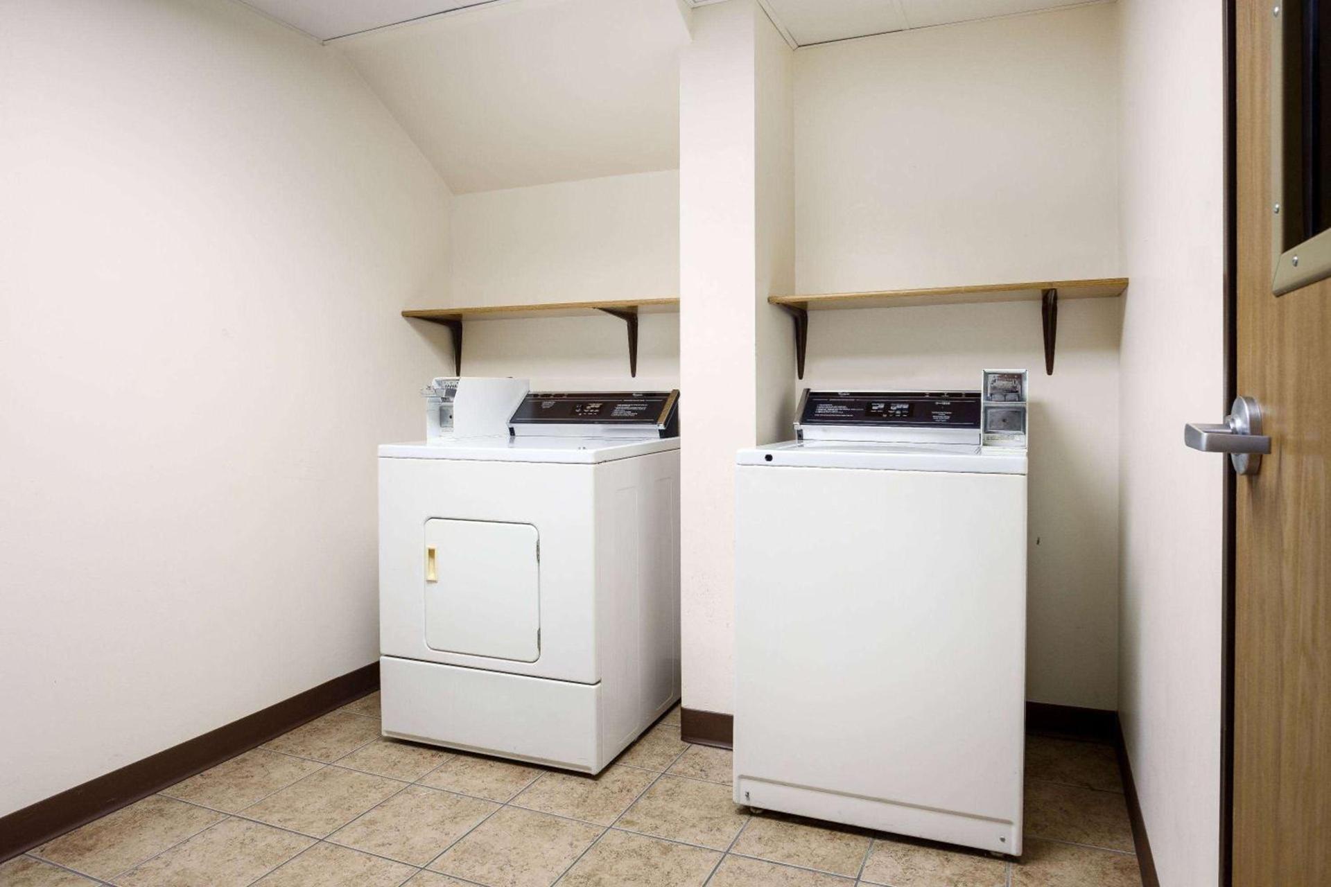 AmericInn by Wyndham Tomah photo 21