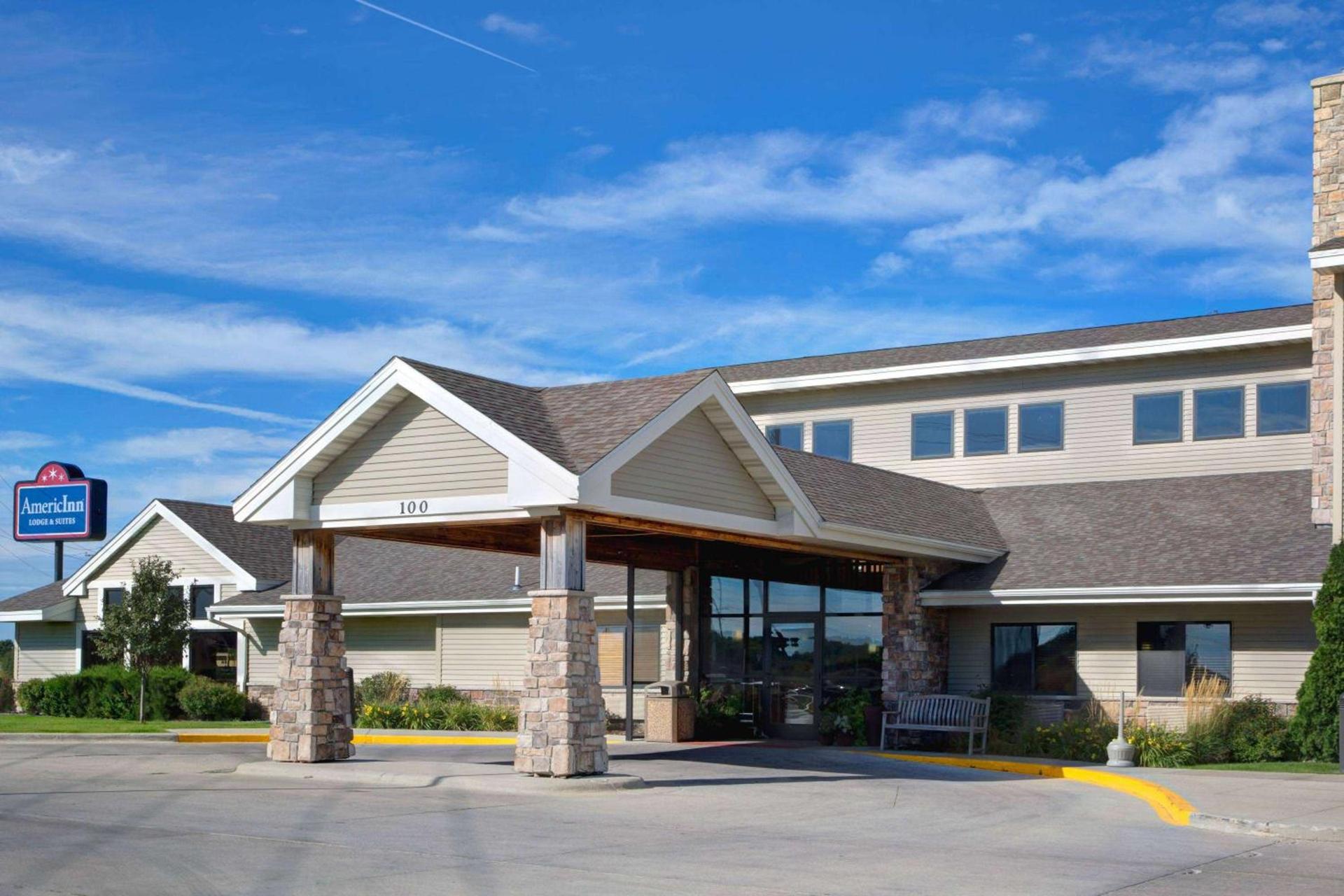 AmericInn by Wyndham Fort Dodge photo 2
