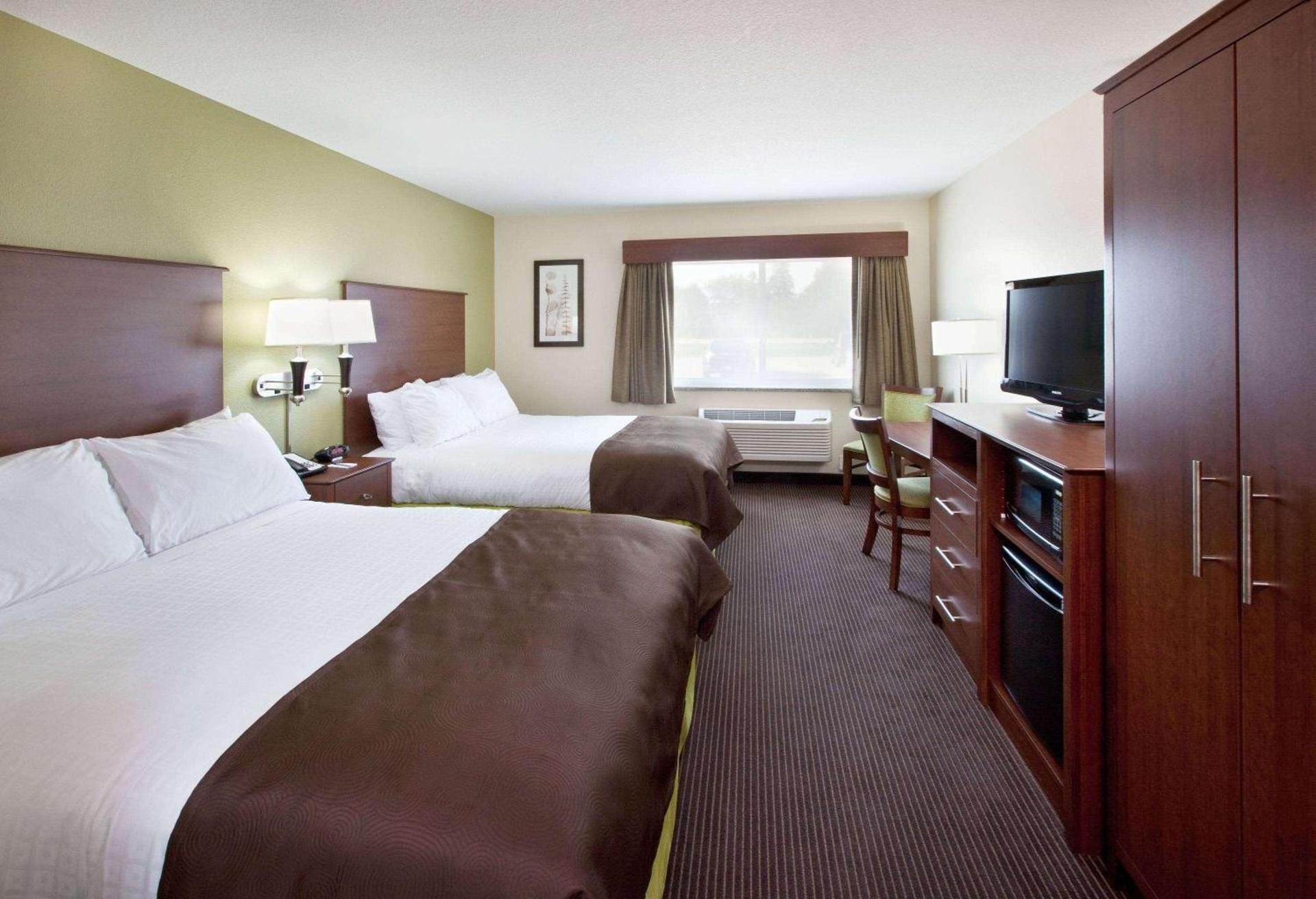 AmericInn by Wyndham Osage photo 64