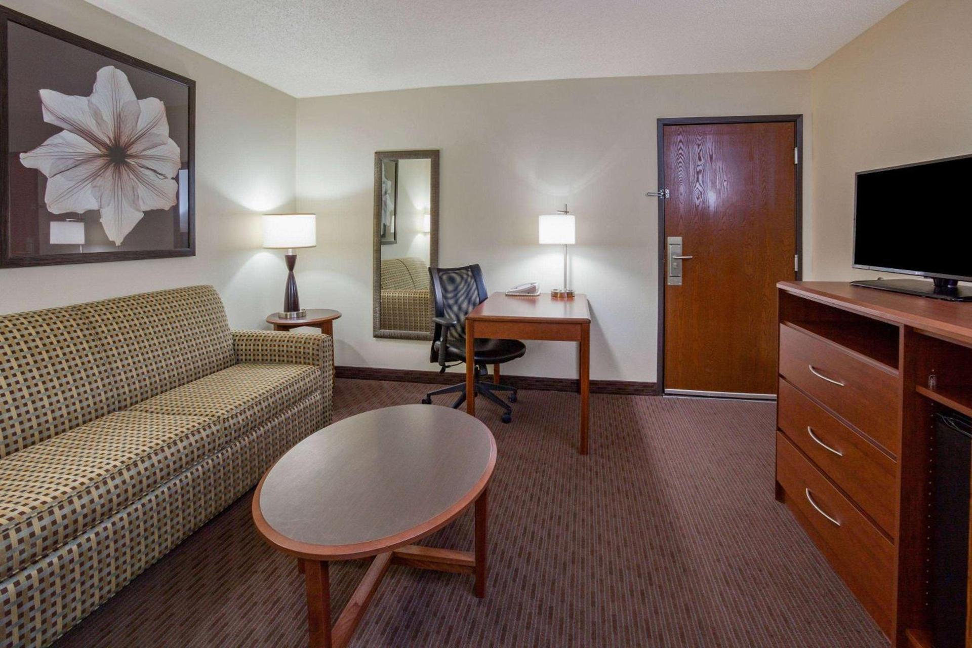 AmericInn by Wyndham Spencer photo 30